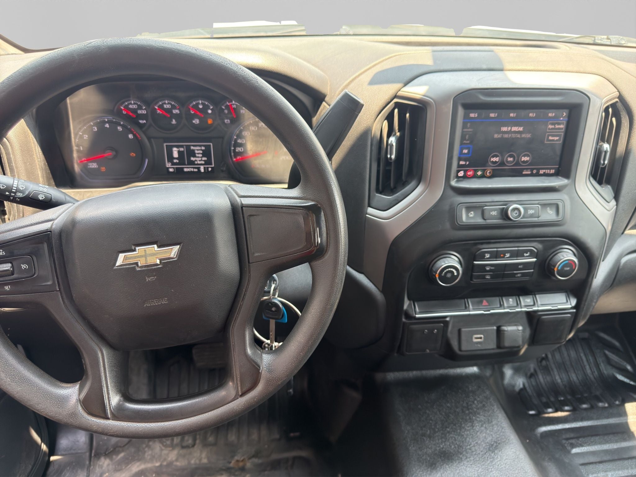 2020 Chevrolet SILVERADO 2 PTS 1500 WT CABINA REGULAR TA AAC