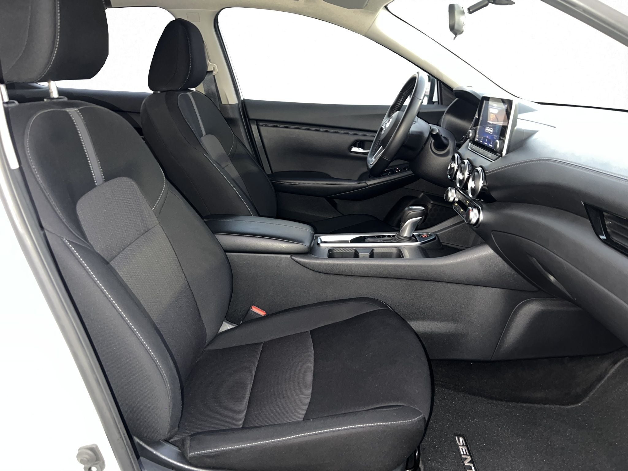 2023 Nissan SENTRA 4 PTS ADVANCE TA AAC F NIEBLA RA-16