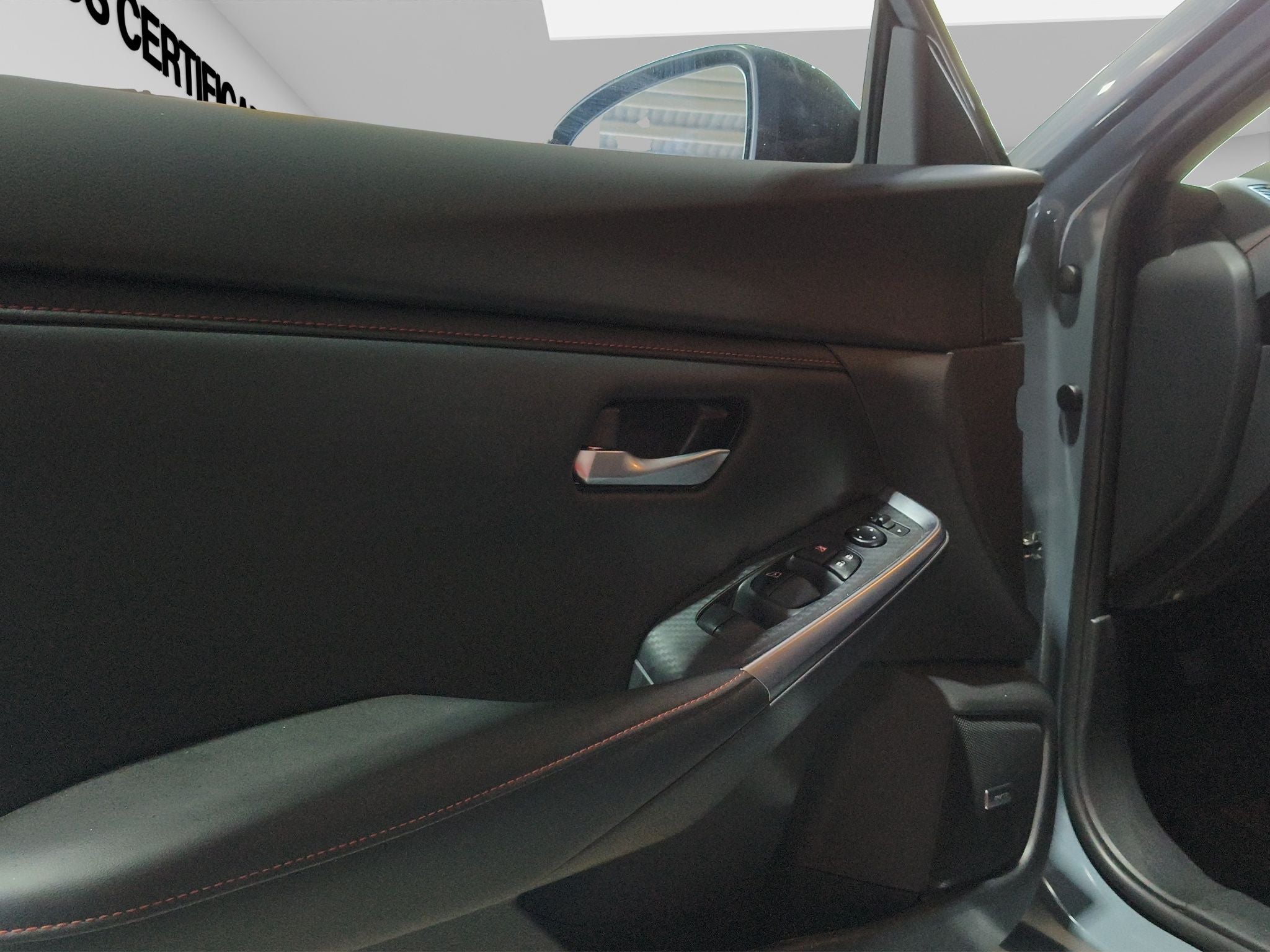 2025 Nissan SENTRA 4P SR L42.0 AUT