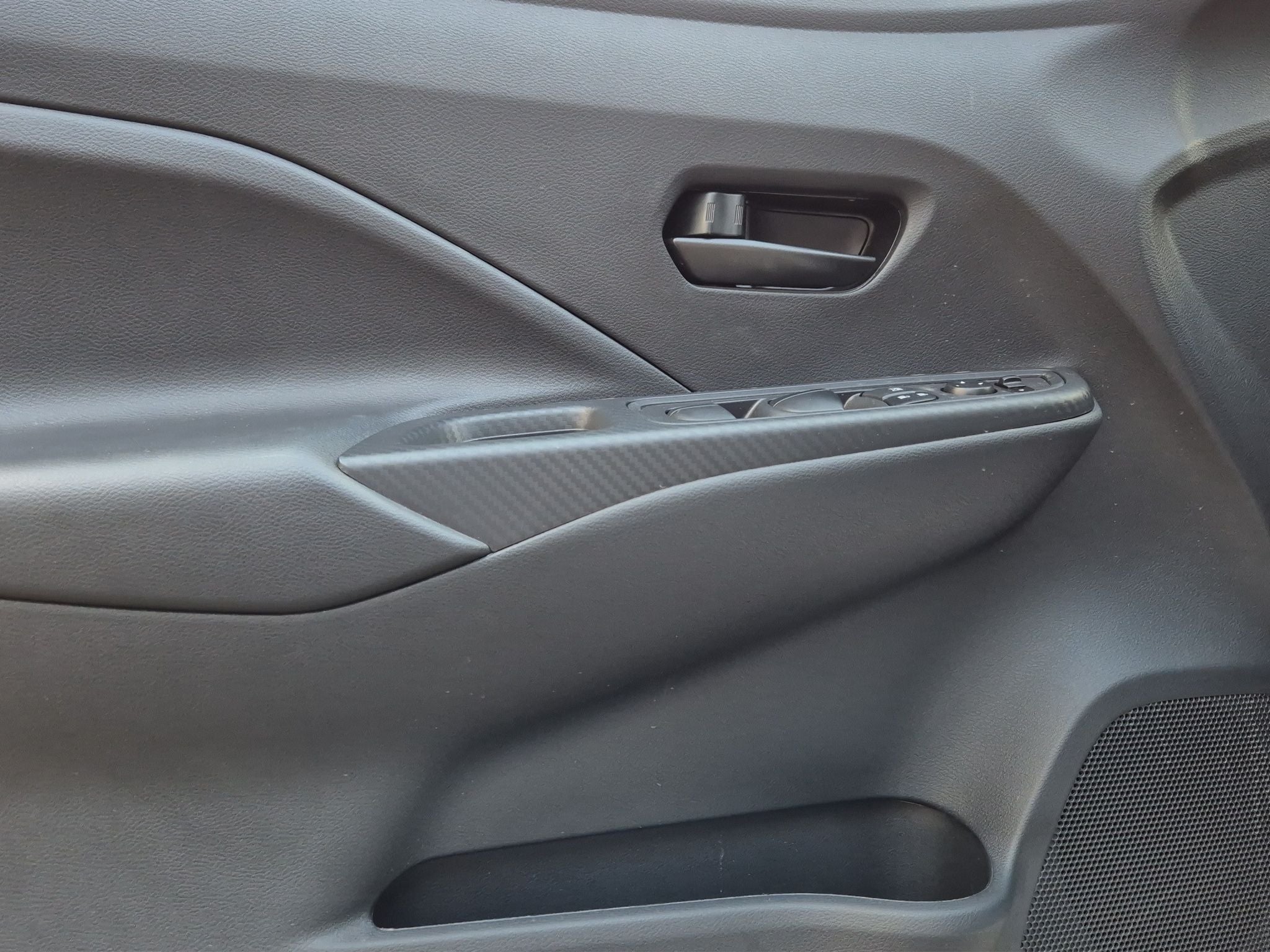 2026 Nissan V-DRIVE V-DRIVE TM AC AUDIO