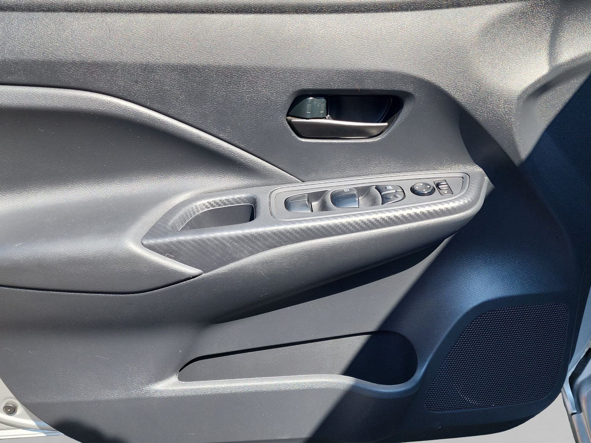 2024 Nissan VERSA 4P SENSE L41.6 AUT