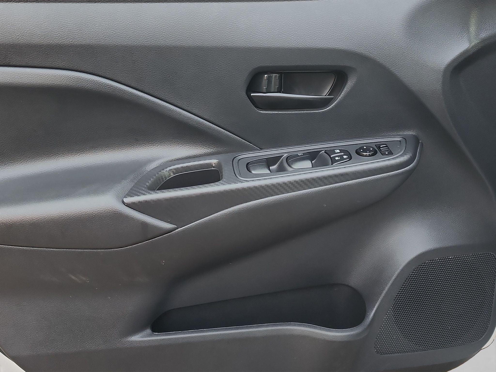 2025 Nissan VERSA 4P SENSE L41.6 AUT