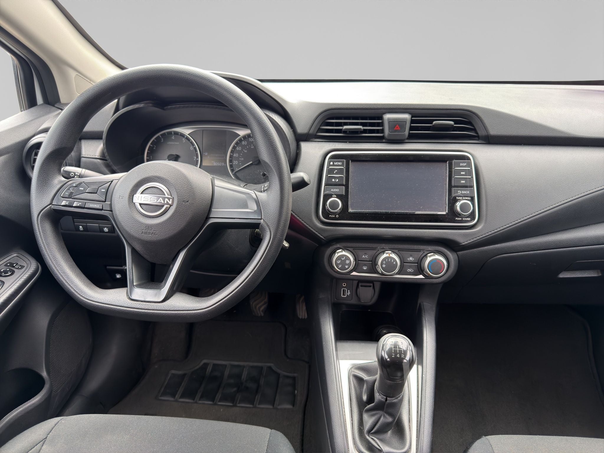 2024 Nissan VERSA 4P ADVANCE L41.6 MAN