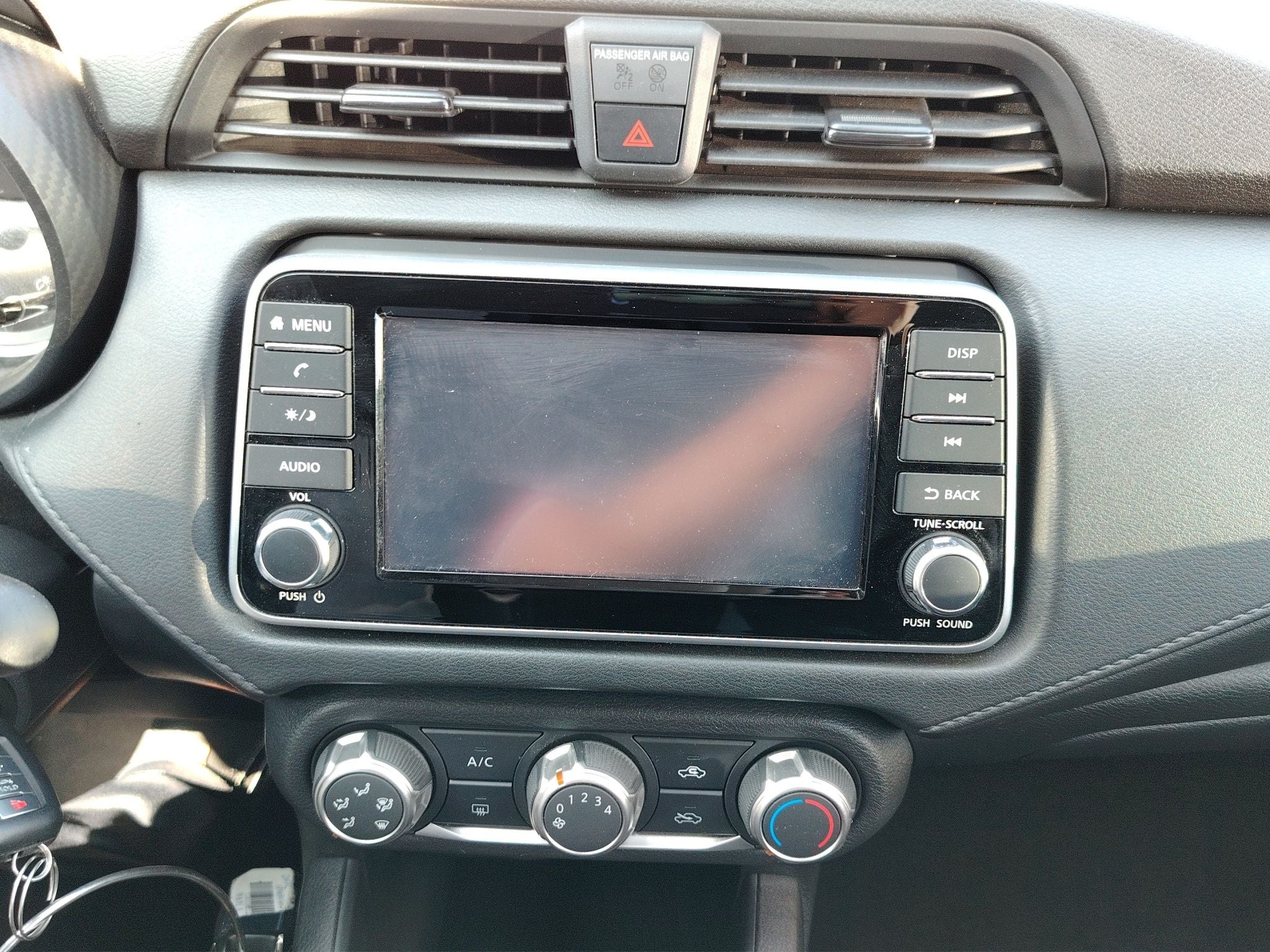 2025 Nissan VERSA 4P SENSE L41.6 AUT