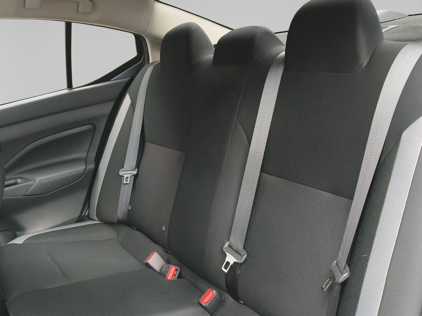 2025 Nissan VERSA 4P SENSE L41.6 AUT