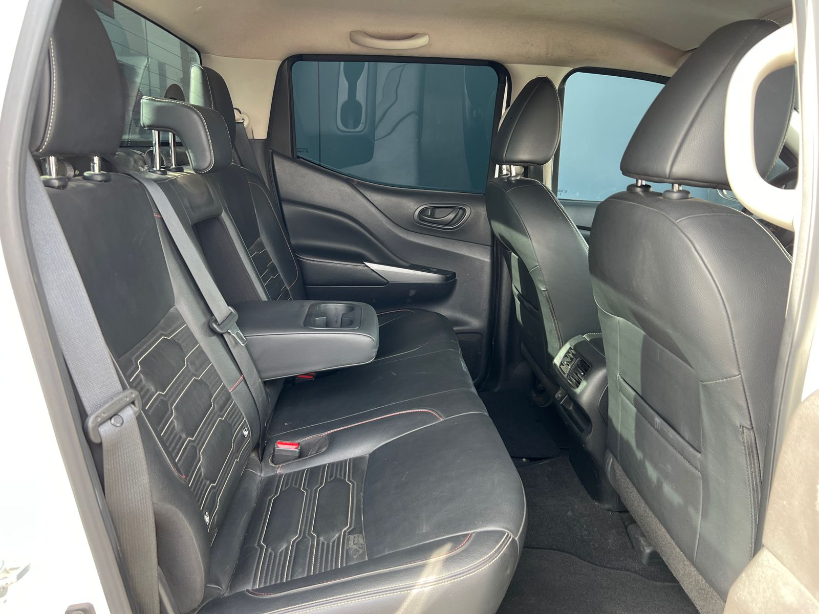 2023 Nissan FRONTIER 4P PRO-4X L42.5 AUT 4X4