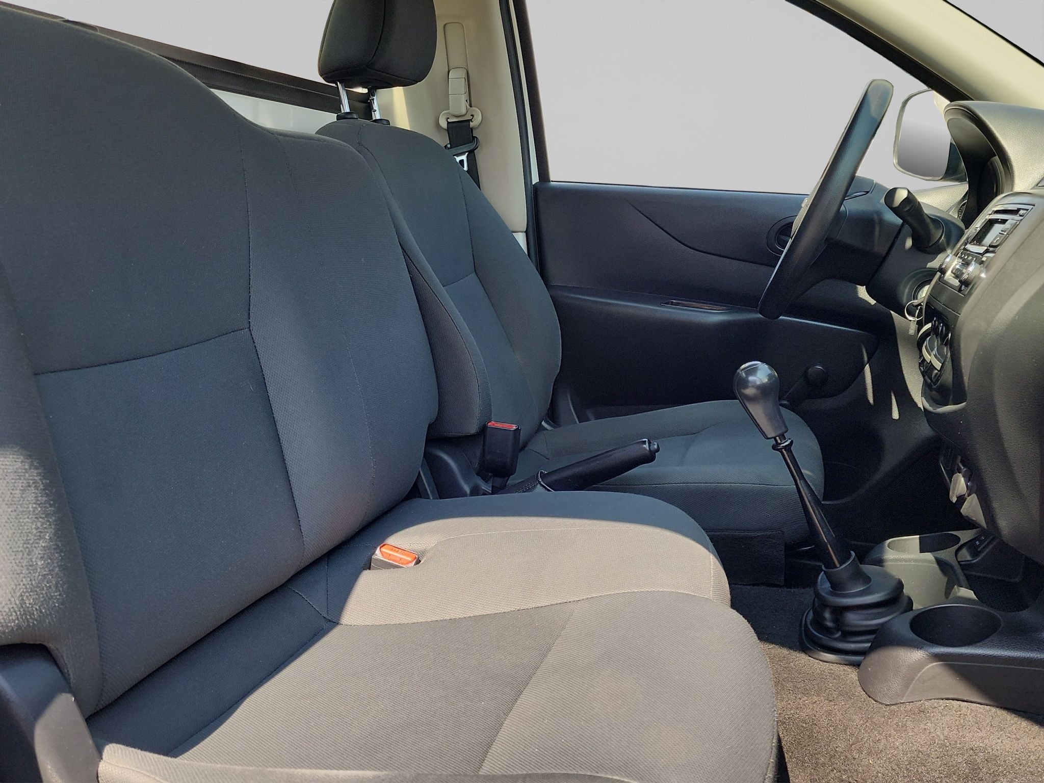 2023 Nissan NP300 2 PTS CHASIS CABINA TM6