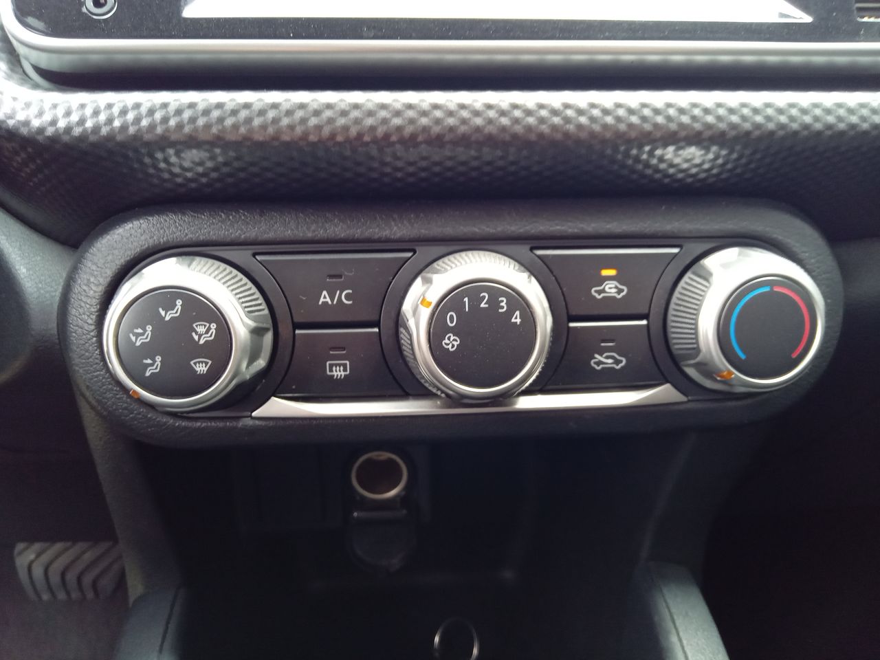 2018 Nissan KICKS 5 PTS ADVANCE 16L TA AAC VE RA-17