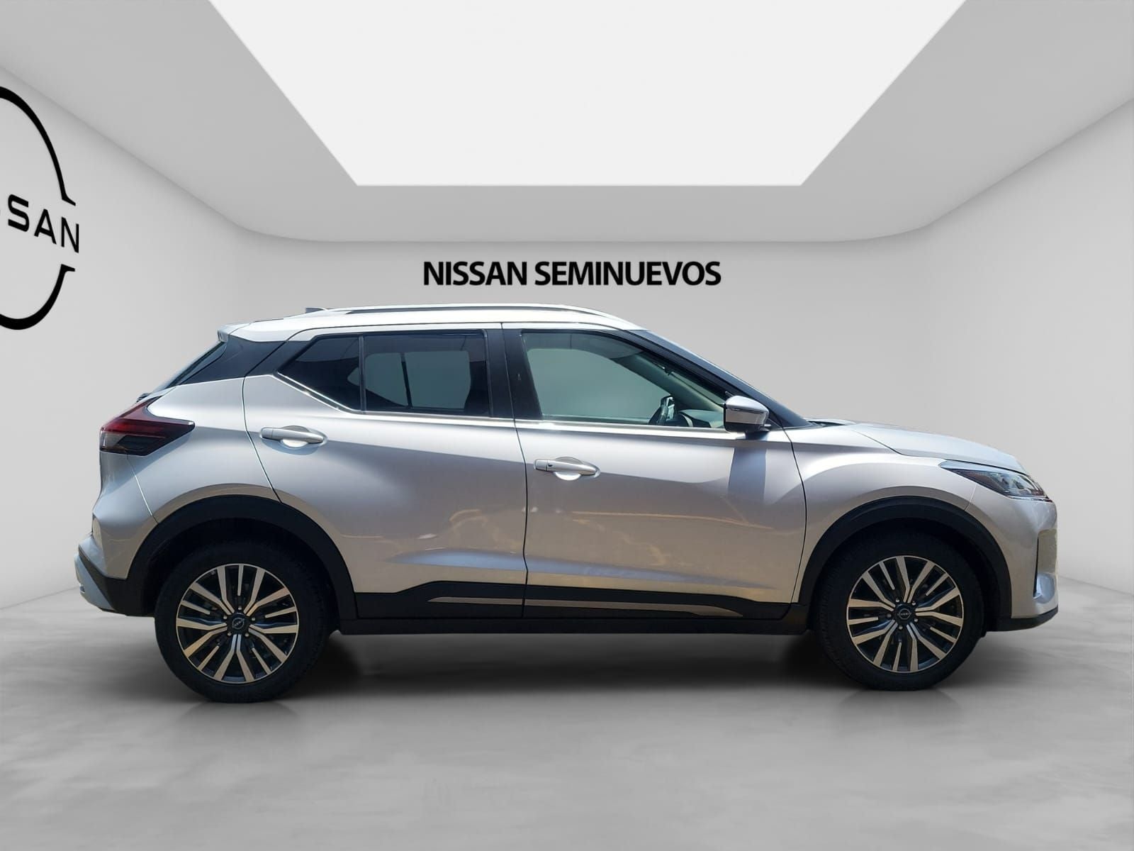 2023 Nissan KICKS 5 PTS PLATINUM 16L TA AAC AUT PIEL GPS RA-18