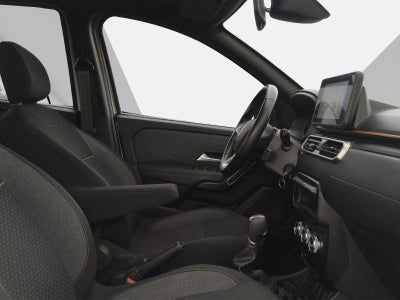 2025 RENAULT OROCH 4P OUTSIDER L41.3T AUT