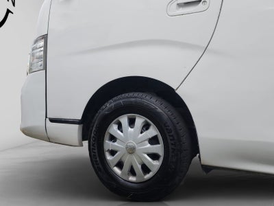 2021 Nissan URVAN 4 PTS AMPLIA TM5 AAC DESEM TRAS 15 PAS
