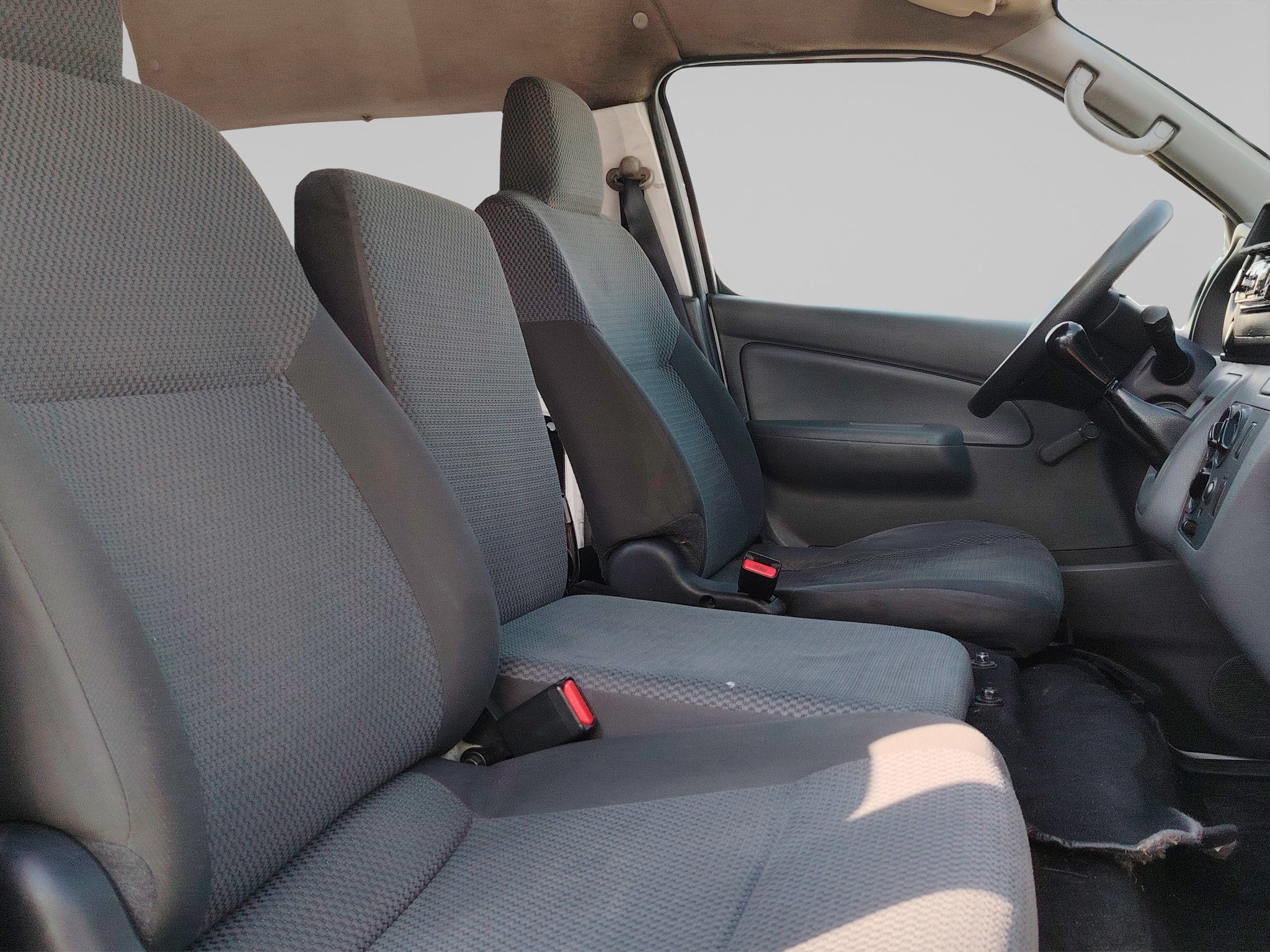 2021 Nissan URVAN 4 PTS AMPLIA VENTANAS TM5