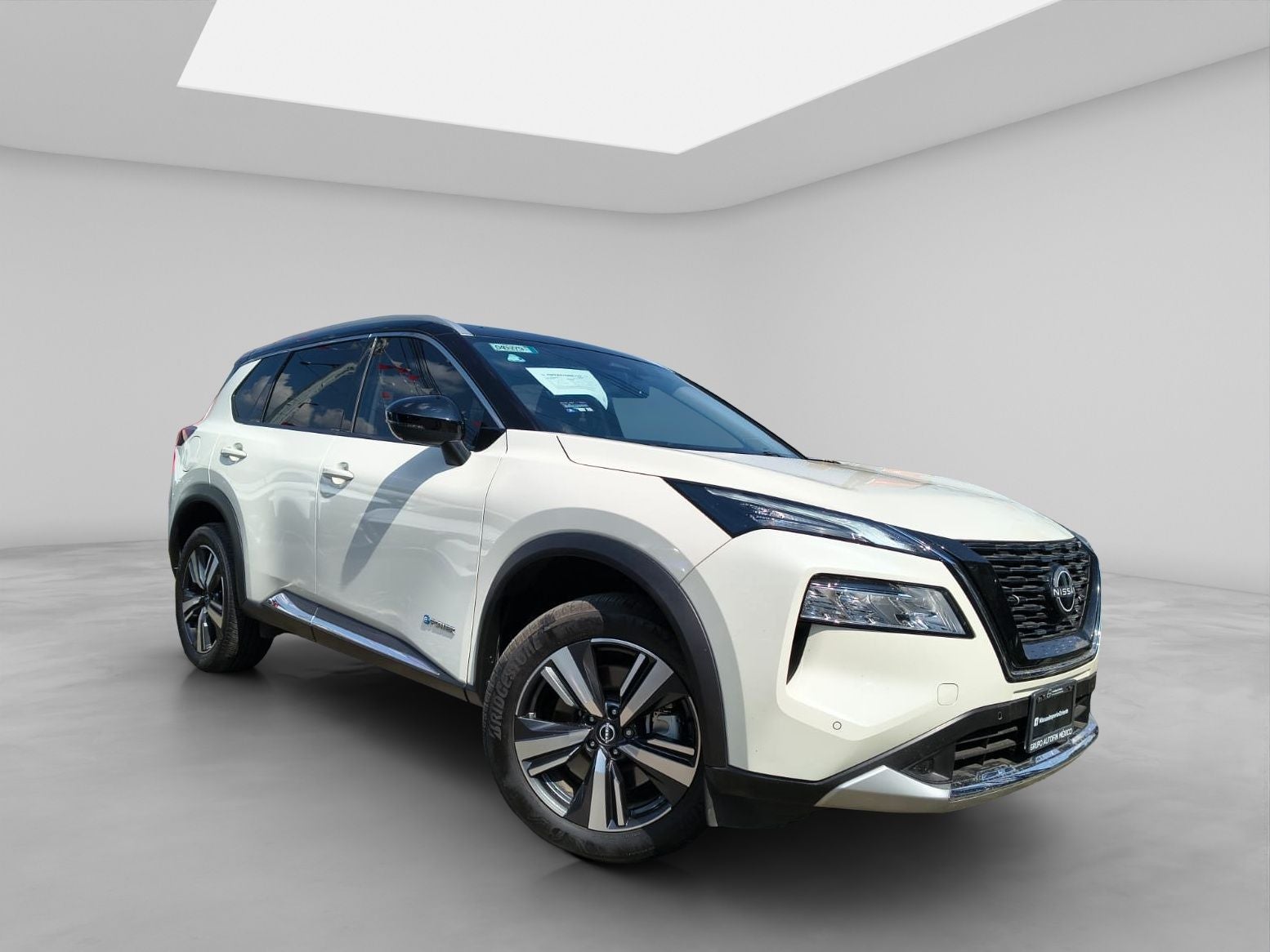 2025 Nissan X-TRAIL 5P PLATINUM E.POWER HEV L31.5 AUT