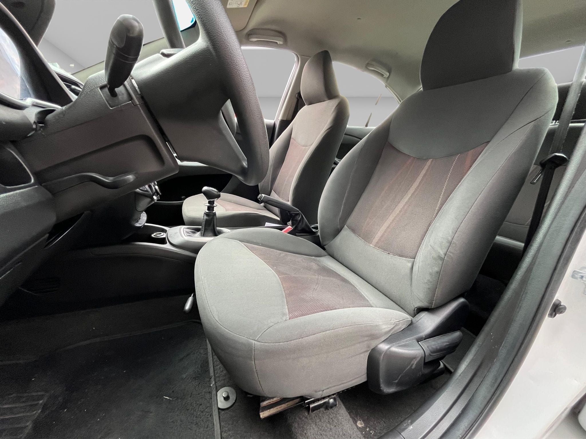 2020 Chevrolet AVEO 4 PTS LS TM5 AAC R-14