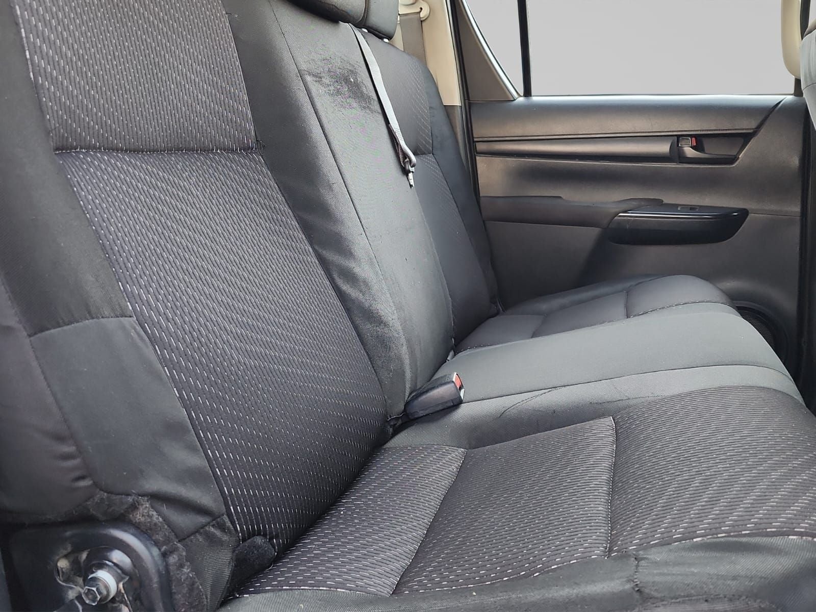2022 Toyota HILUX 4 PTS DOBLE CAB SR TM5 AAC VE RA-17