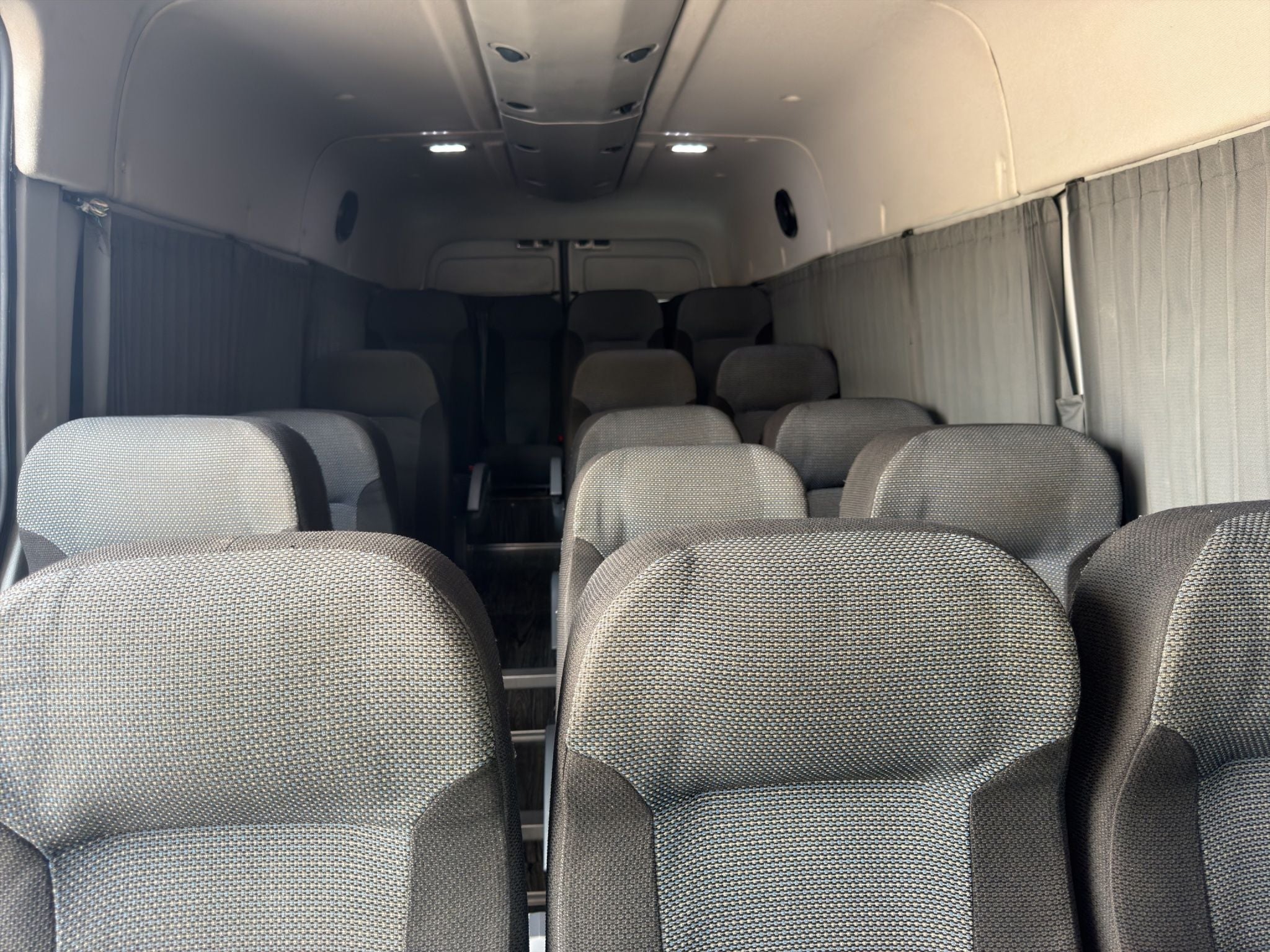 2020 Volkswagen CRAFTER 5 PTS CARGO VAN TM6 AAC CAJA EXTENDIDA