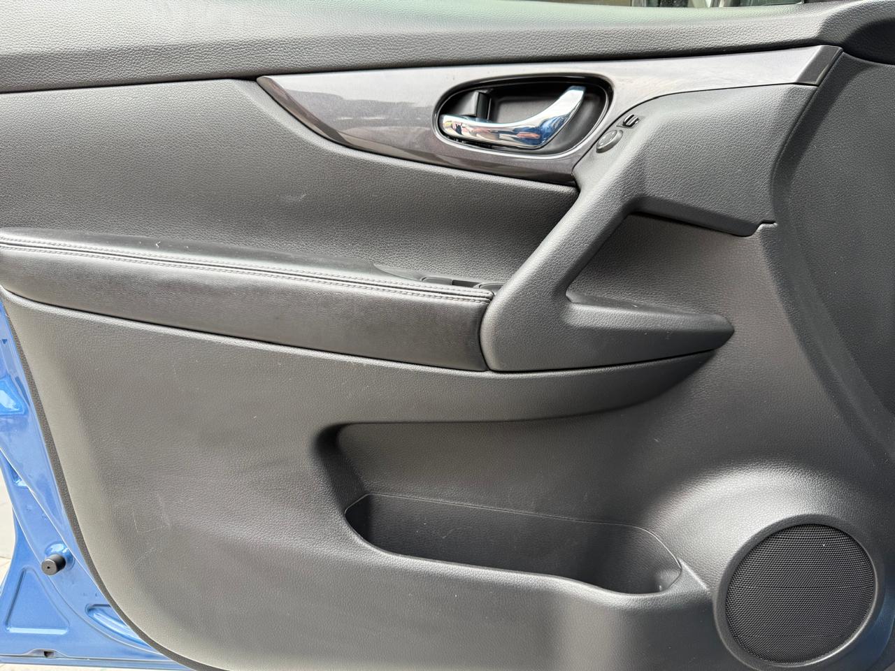 2022 Nissan X-TRAIL 5 PTS SENSE CVT 5 PAS RA-17