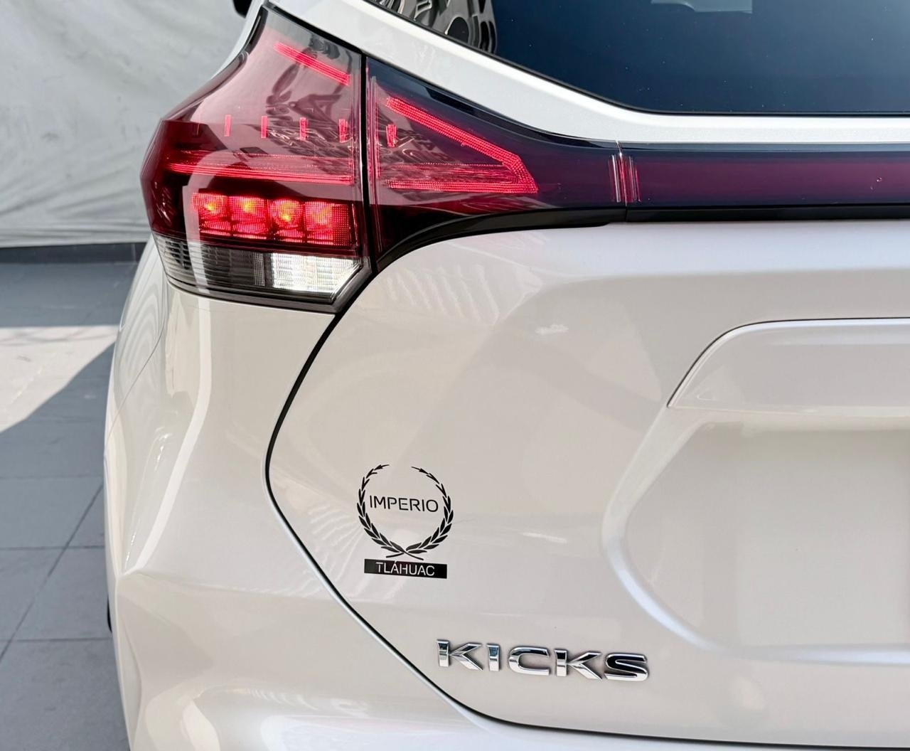 2023 Nissan KICKS 5 PTS E-POWER EXCLUSIVE ELECTA PIEL RA-17