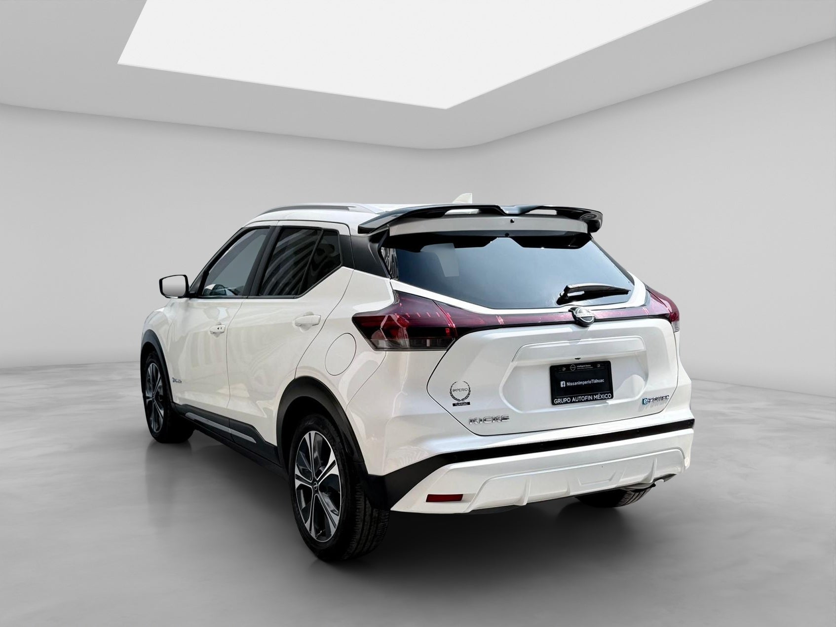 2023 Nissan KICKS 5 PTS E-POWER EXCLUSIVE ELECTA PIEL RA-17