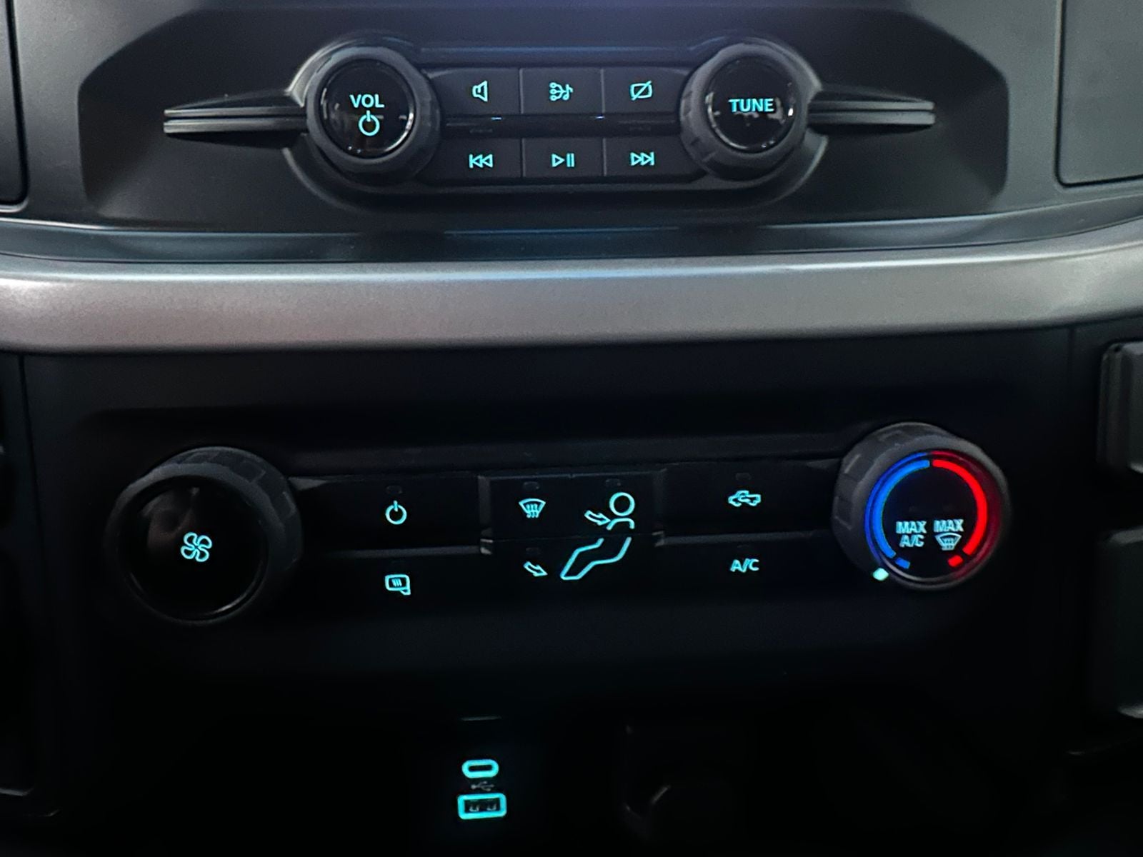 2023 Ford F-150 4P XL CREW CAB 4X2 V63.3 AUT