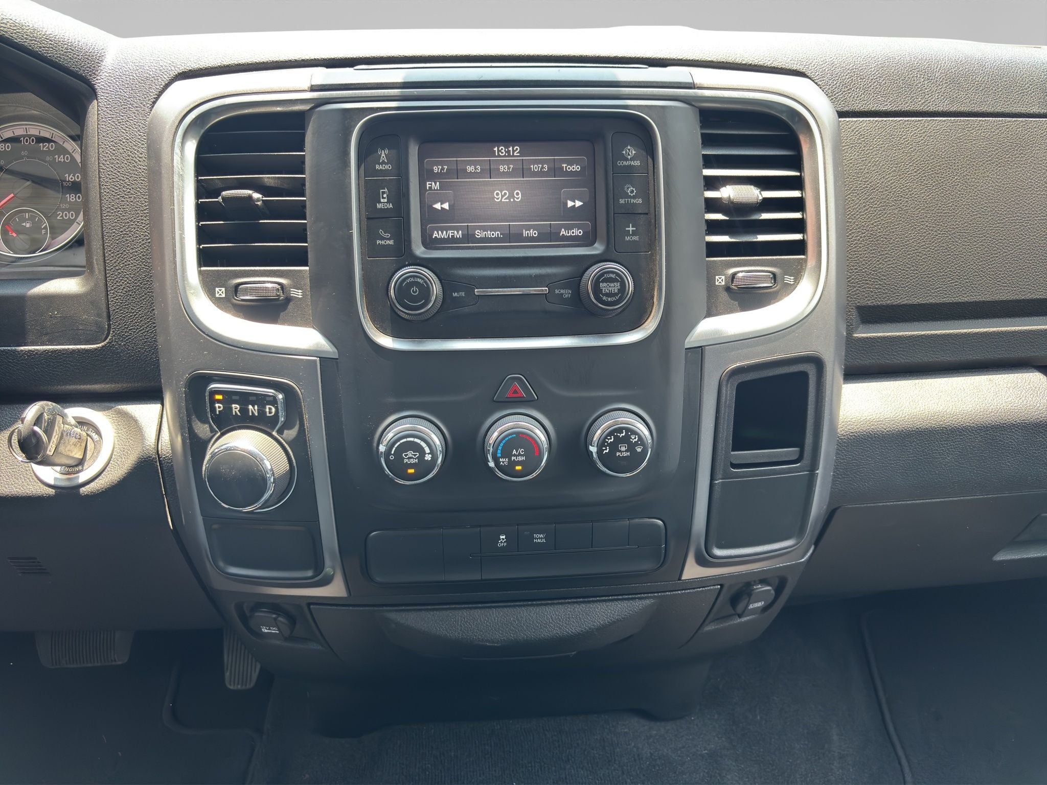 2022 RAM 1500 4 PTS CREW CAB SLT V6 36L TA
