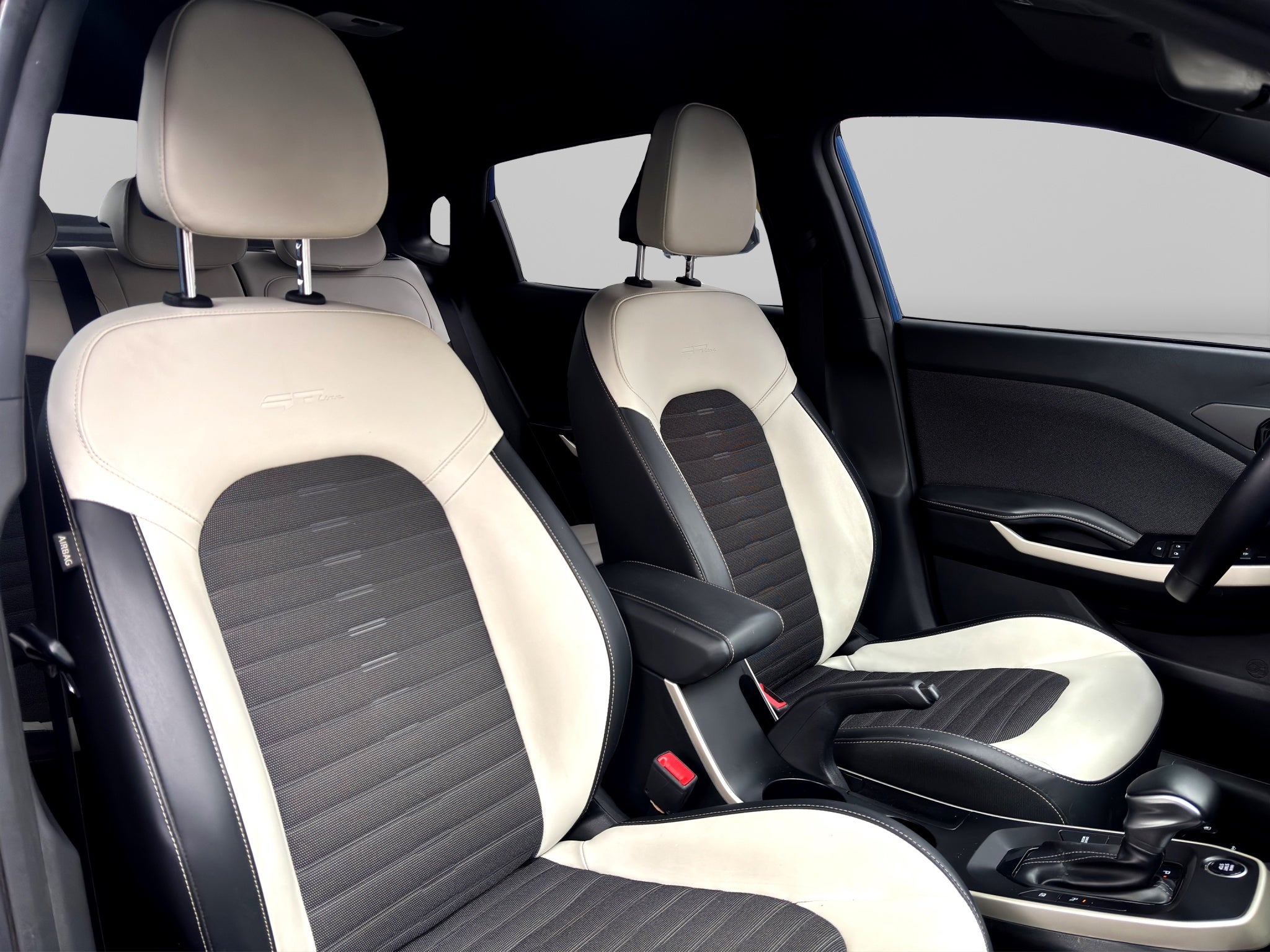 2024 Kia K3 GT LINE AT