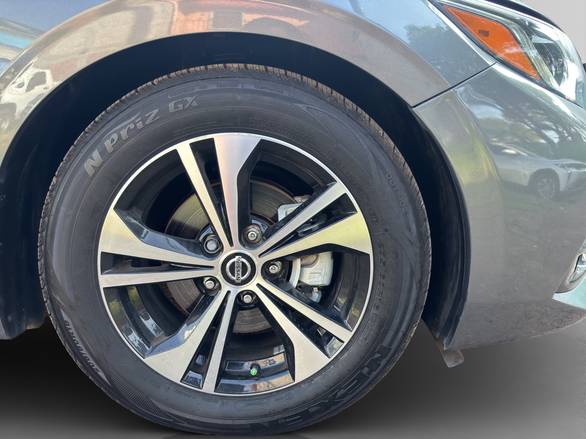 2023 Nissan SENTRA 4 PTS ADVANCE TA AAC F NIEBLA RA-16