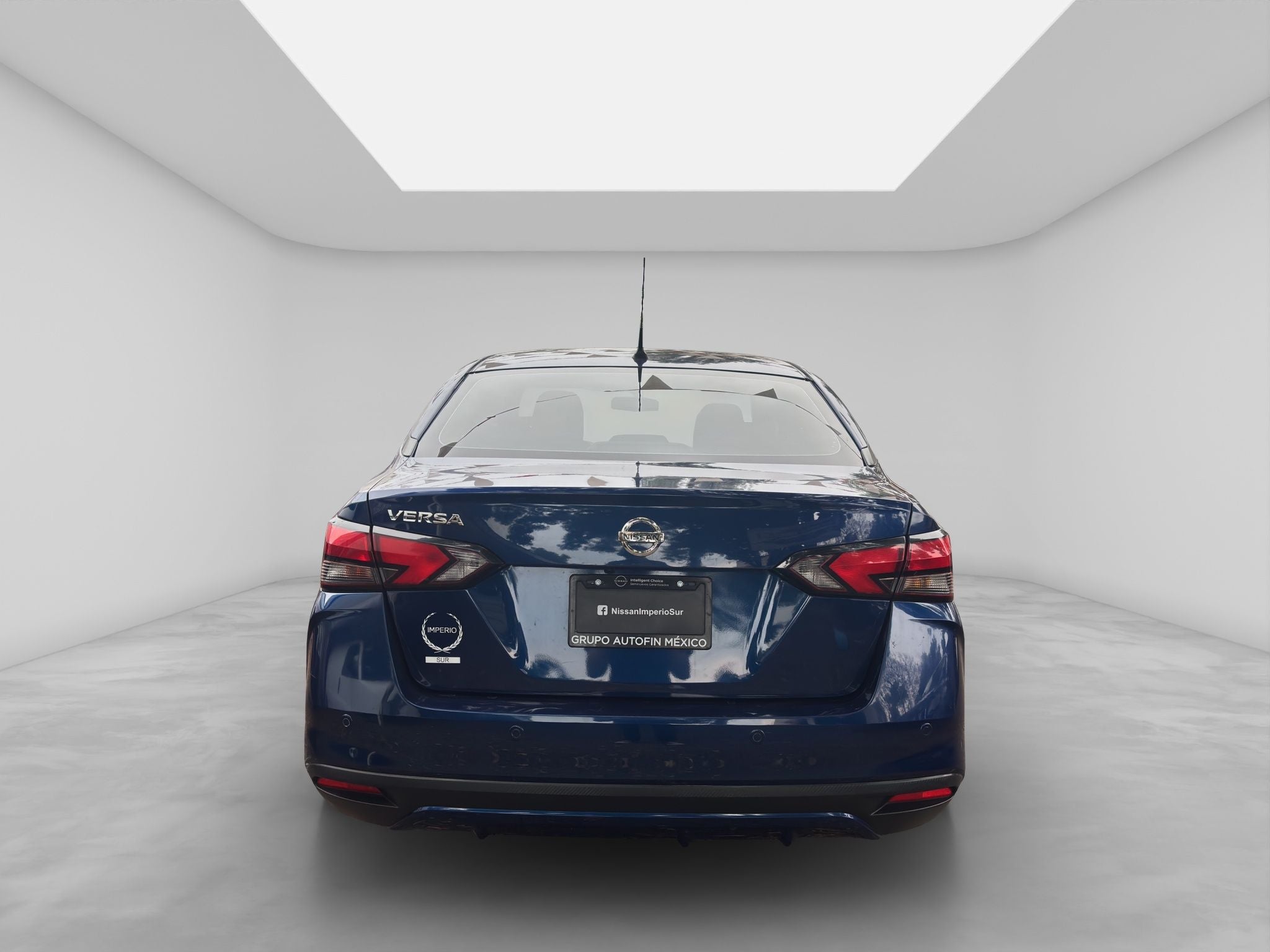 2021 Nissan VERSA 4 PTS ADVANCE AAC VE F NIEBLA RA-16CVT