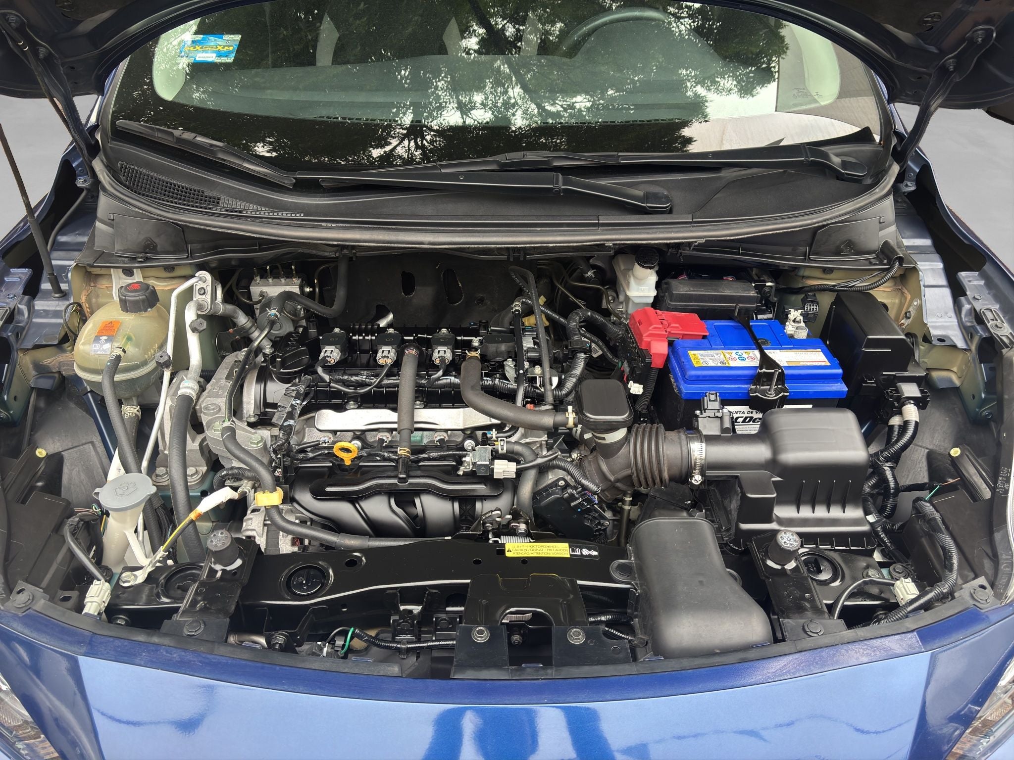 2021 Nissan VERSA 4 PTS ADVANCE AAC VE F NIEBLA RA-16CVT