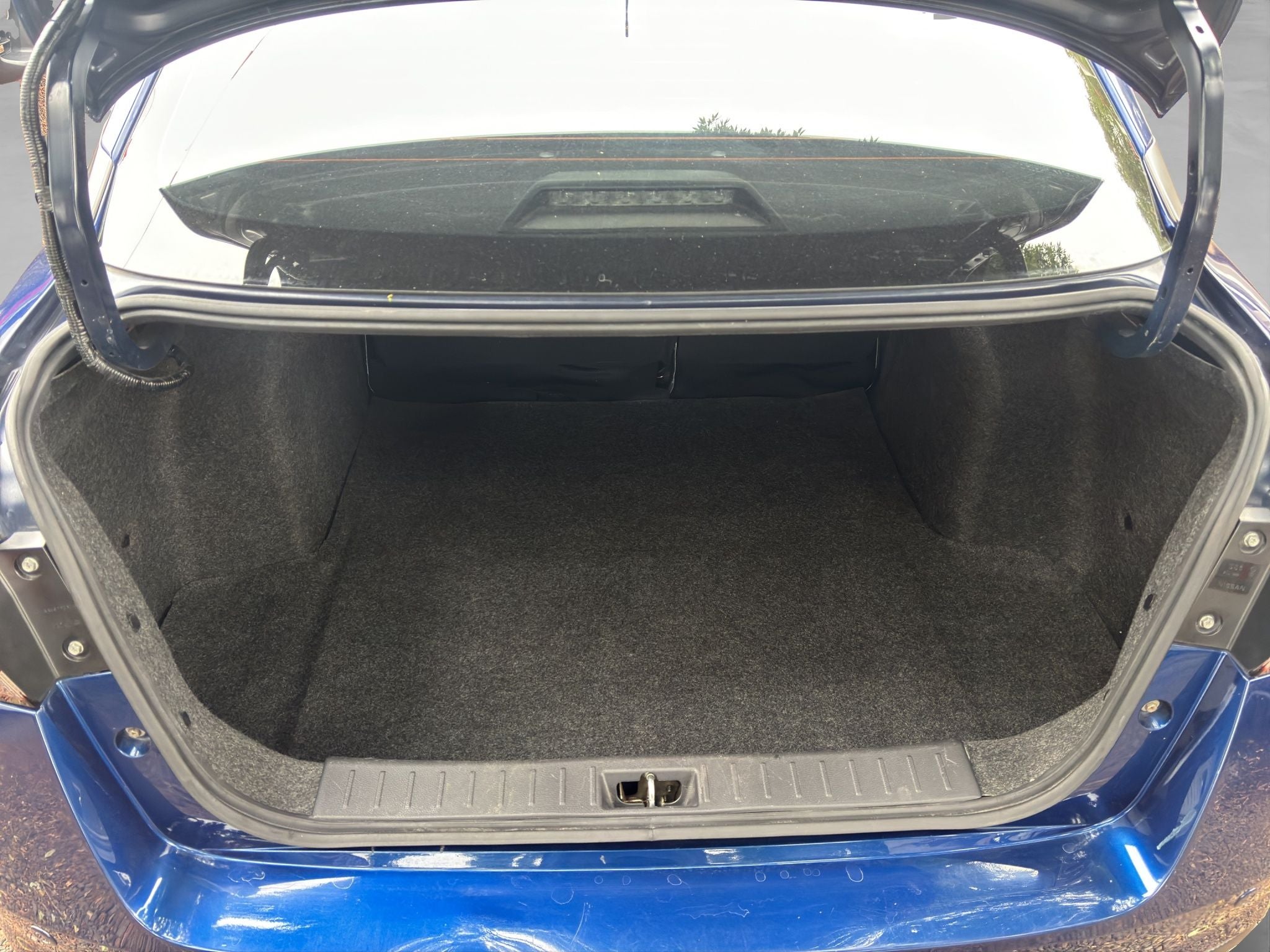 2021 Nissan VERSA 4 PTS ADVANCE AAC VE F NIEBLA RA-16CVT