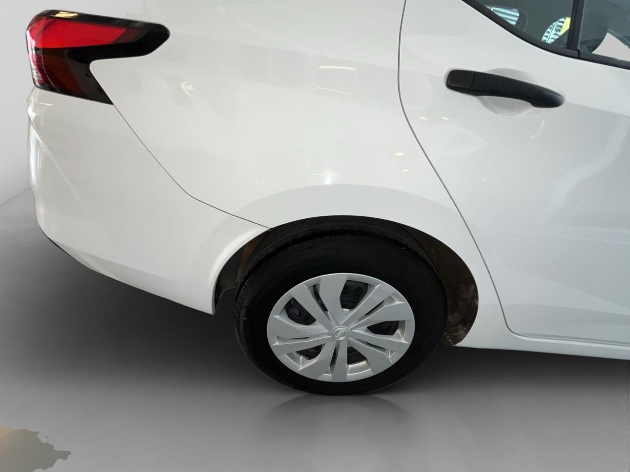 2024 Nissan VERSA 4P SENSE L41.6 AUT
