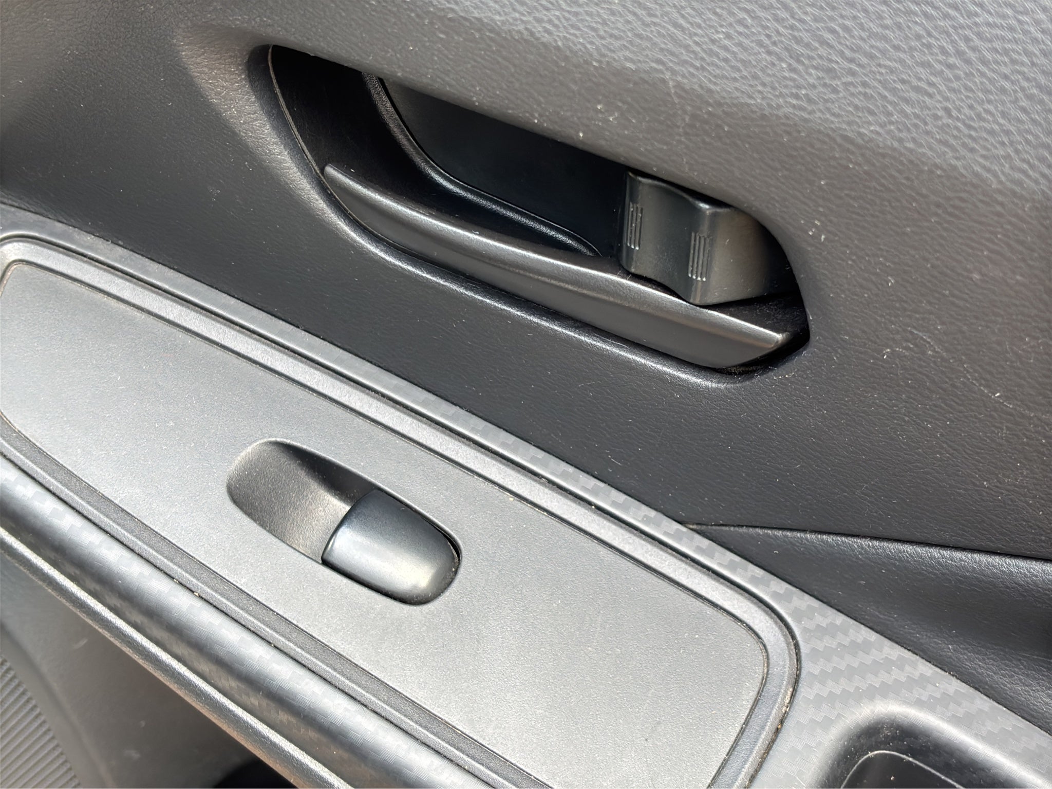 2023 Nissan VERSA 4P SENSE L41.6 AUT