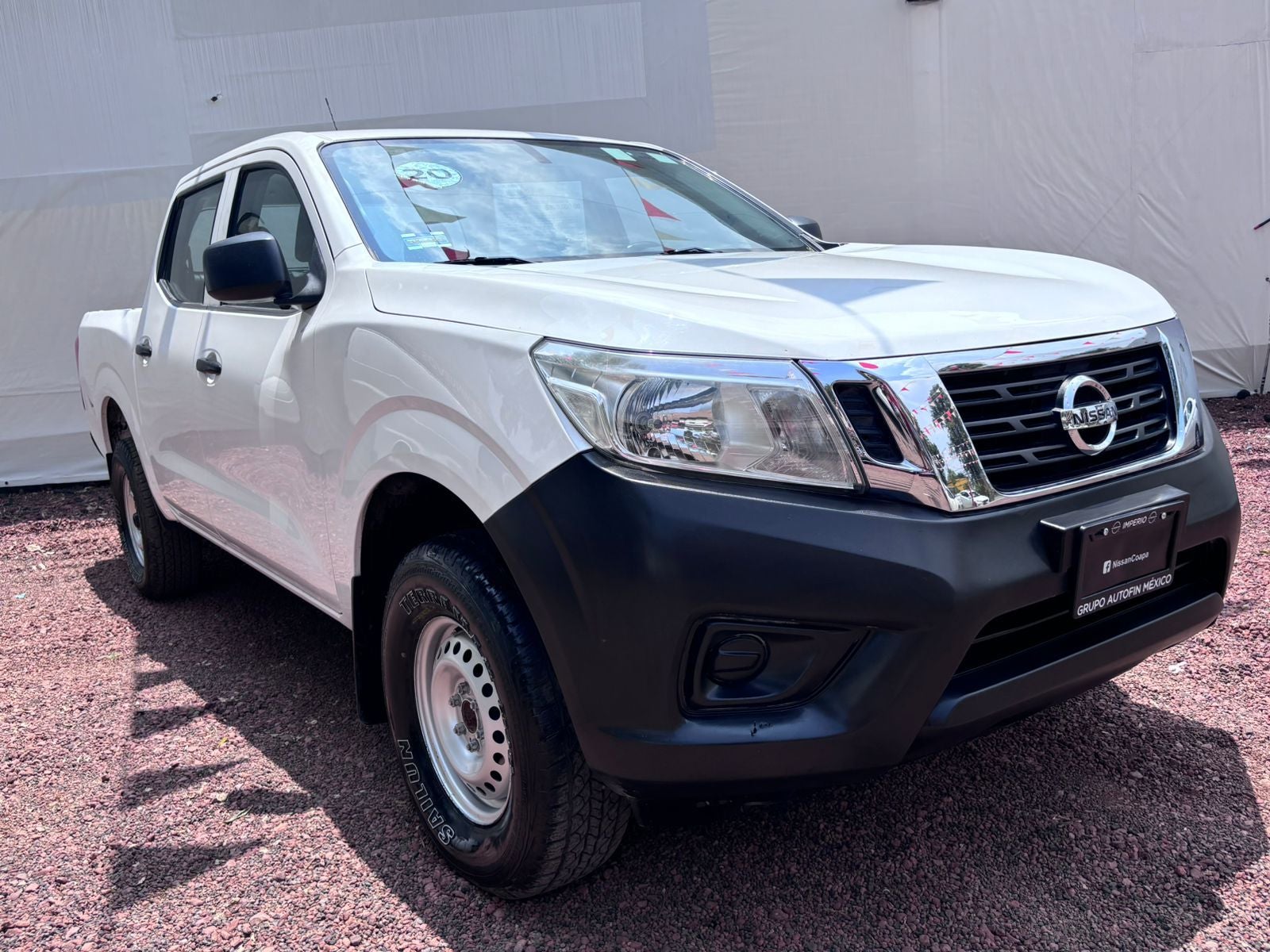 2020 Nissan NP300 FRONTIER 4 PTS DOBLE CABINA 25 TD TM6 F HALOGENO R-16 4X4