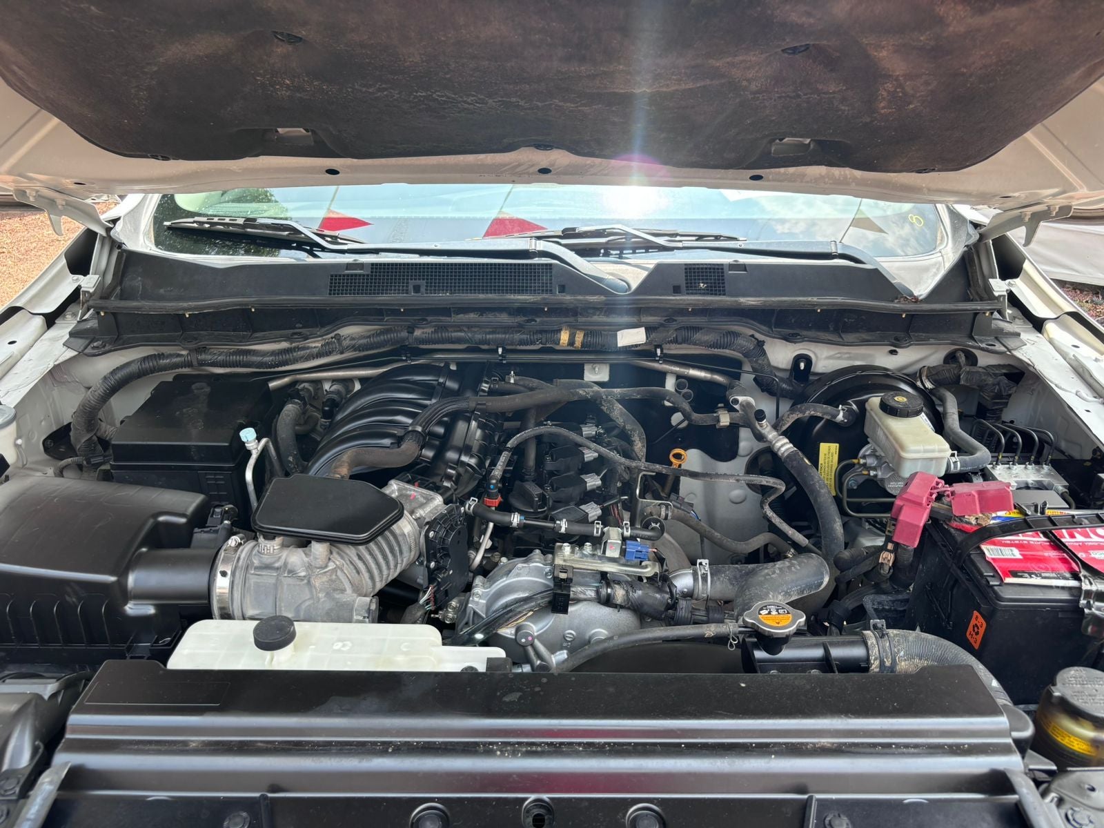 2020 Nissan NP300 FRONTIER 4 PTS DOBLE CABINA 25 TD TM6 F HALOGENO R-16 4X4