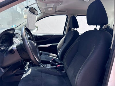 2020 Nissan NP300 FRONTIER 4 PTS DOBLE CABINA 25 TD TM6 F HALOGENO R-16 4X4