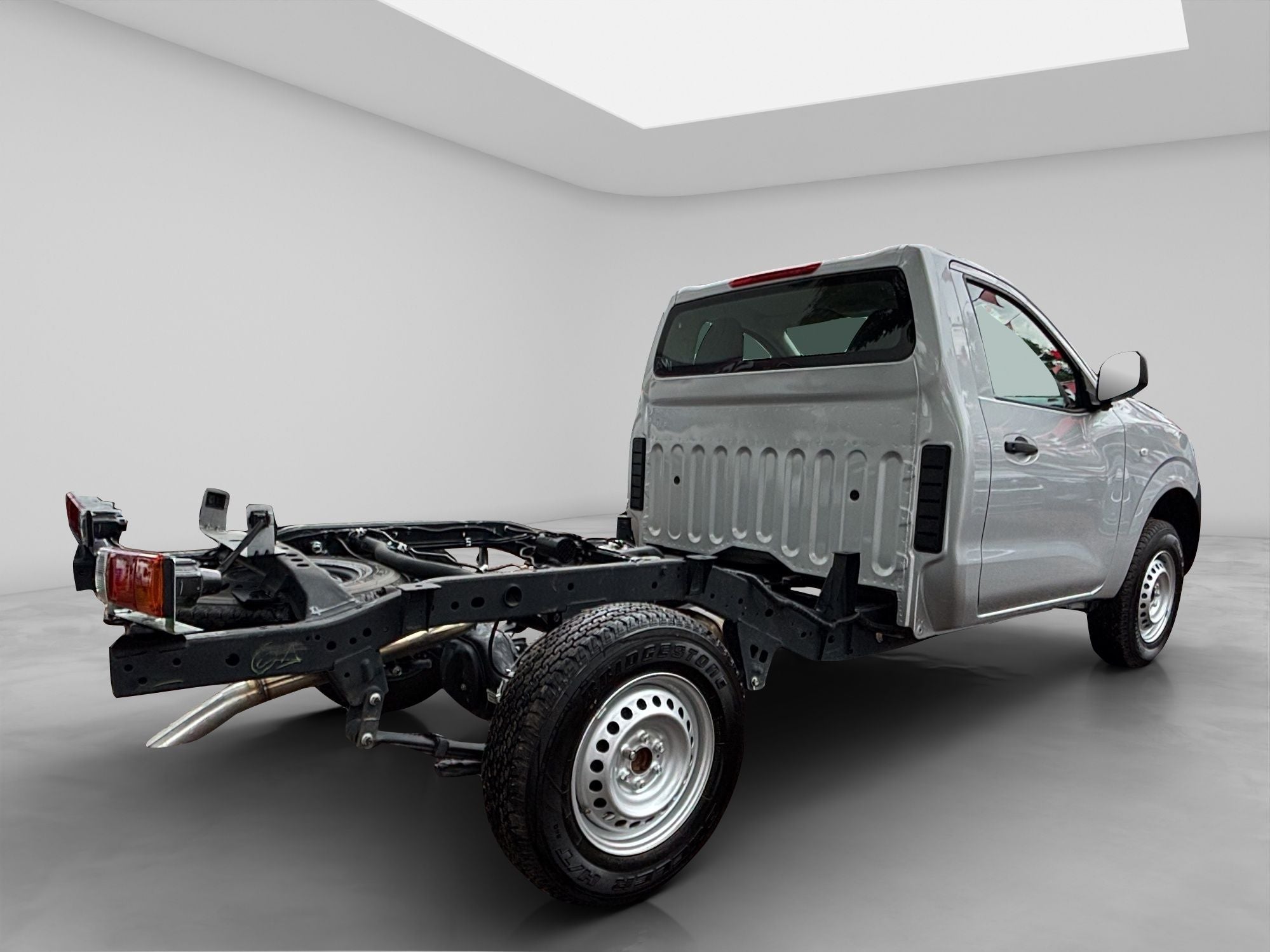 2024 Nissan NP300 CHASIS CABINA 2P L42.5 MAN AA