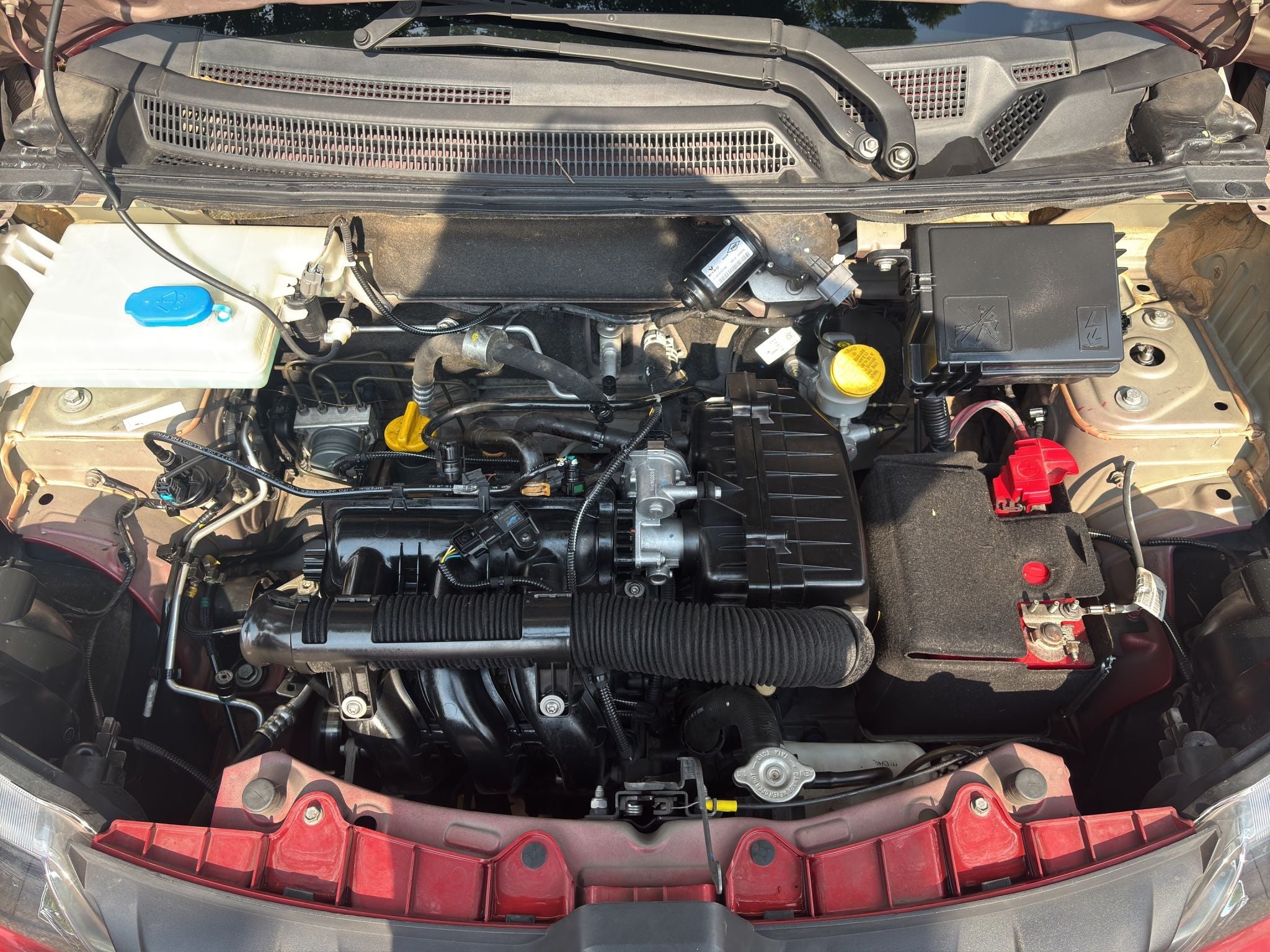 2019 RENAULT KWID 5 PTS ICONIC TM5 AAC F NIEBLA R-14