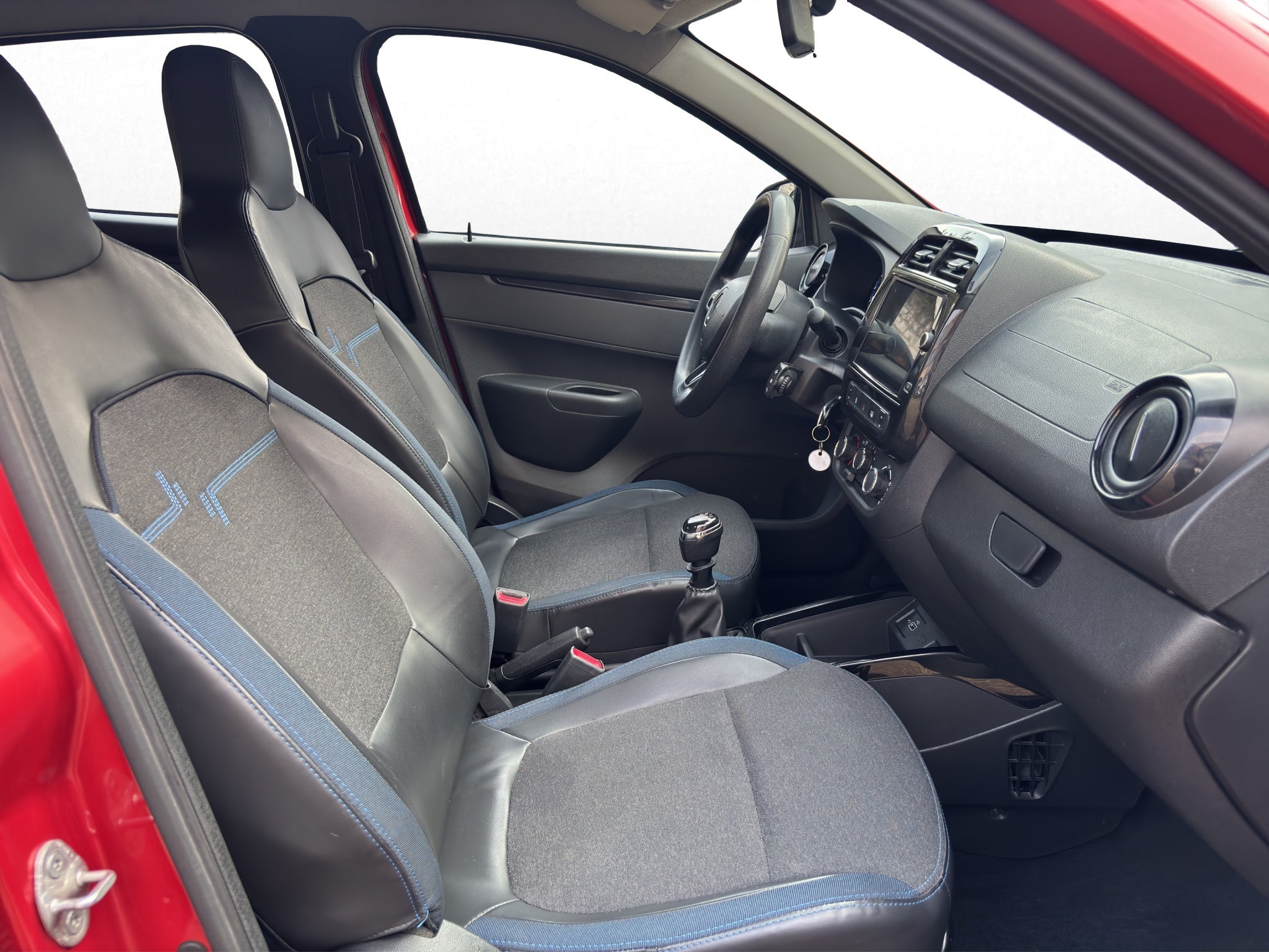 2025 RENAULT KWID 5P ICONIC L31.0 MAN