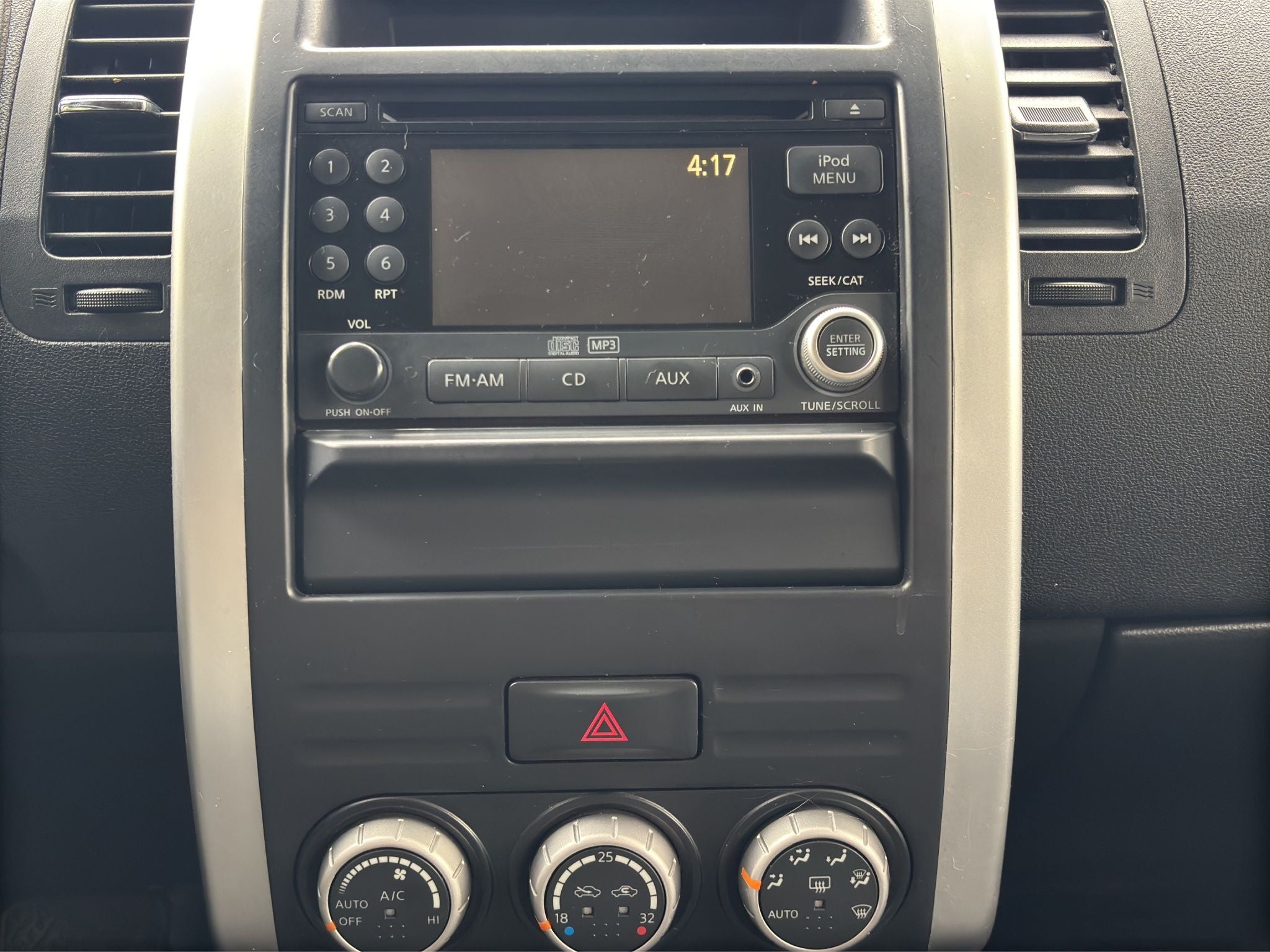 2014 Nissan X-TRAIL 5 PTS ADVANCE CVT BL 6 CD QC XENON RA-17