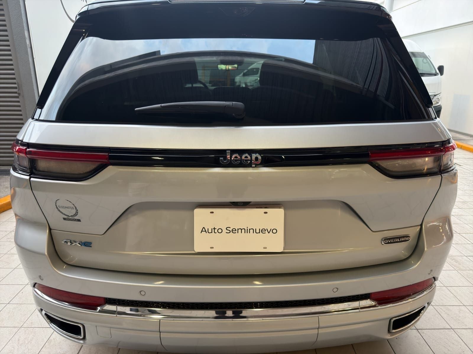 2023 Jeep GRAND CHEROKEE 5 PTS OVERLAND 57L TA PIEL QCP RA-20 4X4