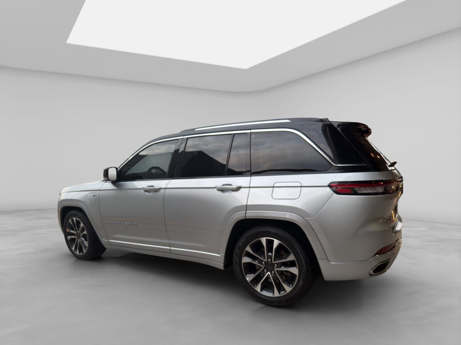 2023 Jeep GRAND CHEROKEE 5 PTS OVERLAND 57L TA PIEL QCP RA-20 4X4