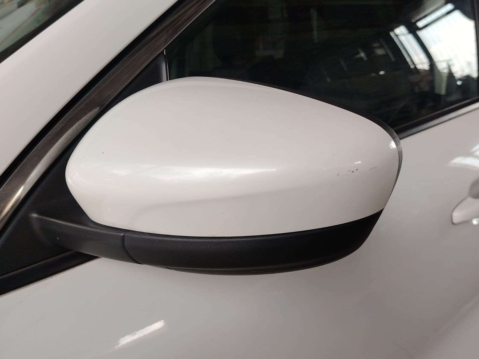 2021 Ford ESCAPE H5B 5 PTS SEL LIMITED HIBRIDO 25L TA F NIEBLA RA-17