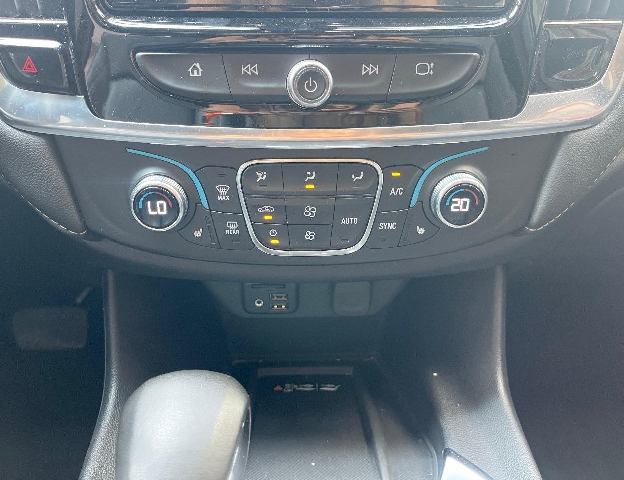 2023 Chevrolet TRAVERSE B 5 PTS LT TA 7 Y 8 PAS AAC AUT PIEL QC XENON RA-20