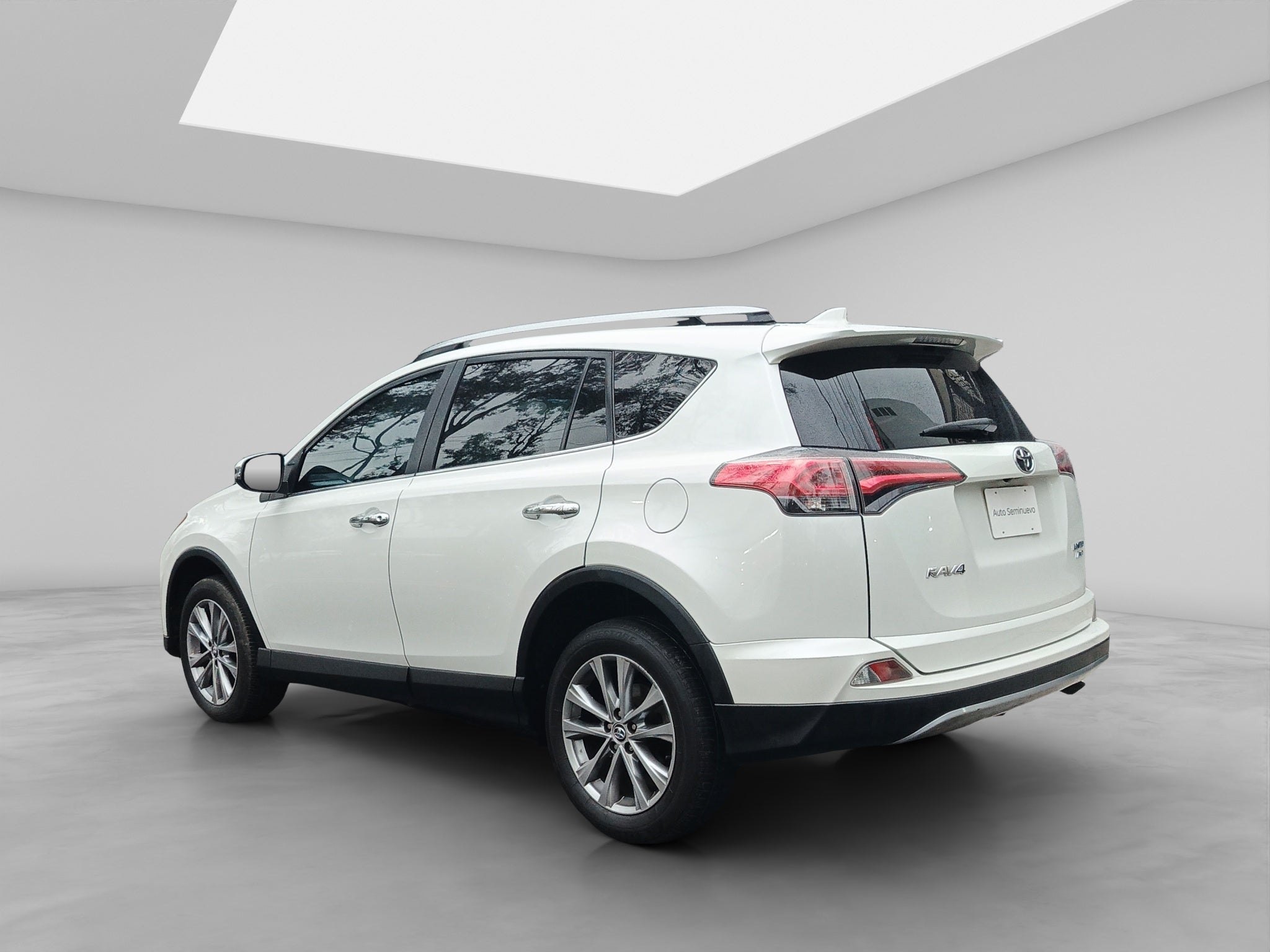 2018 Toyota RAV4 5 PTS LIMITED L4 TA PIEL QC F NIEBLA RA-17 4X4