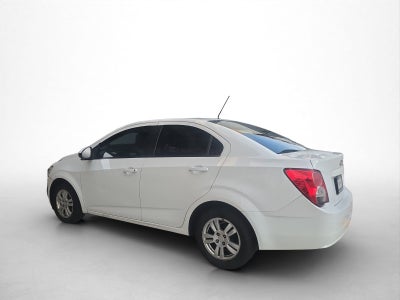 2016 Chevrolet SONIC 5 PTS HB RS 14T TM6 AAC PIEL VE F NIEBLA RA-17