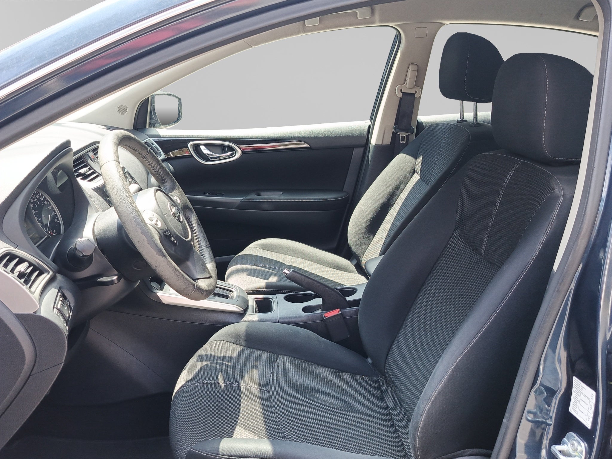2018 Nissan SENTRA 4 PTS ADVANCE AAC F NIEBLA RA-16CVT