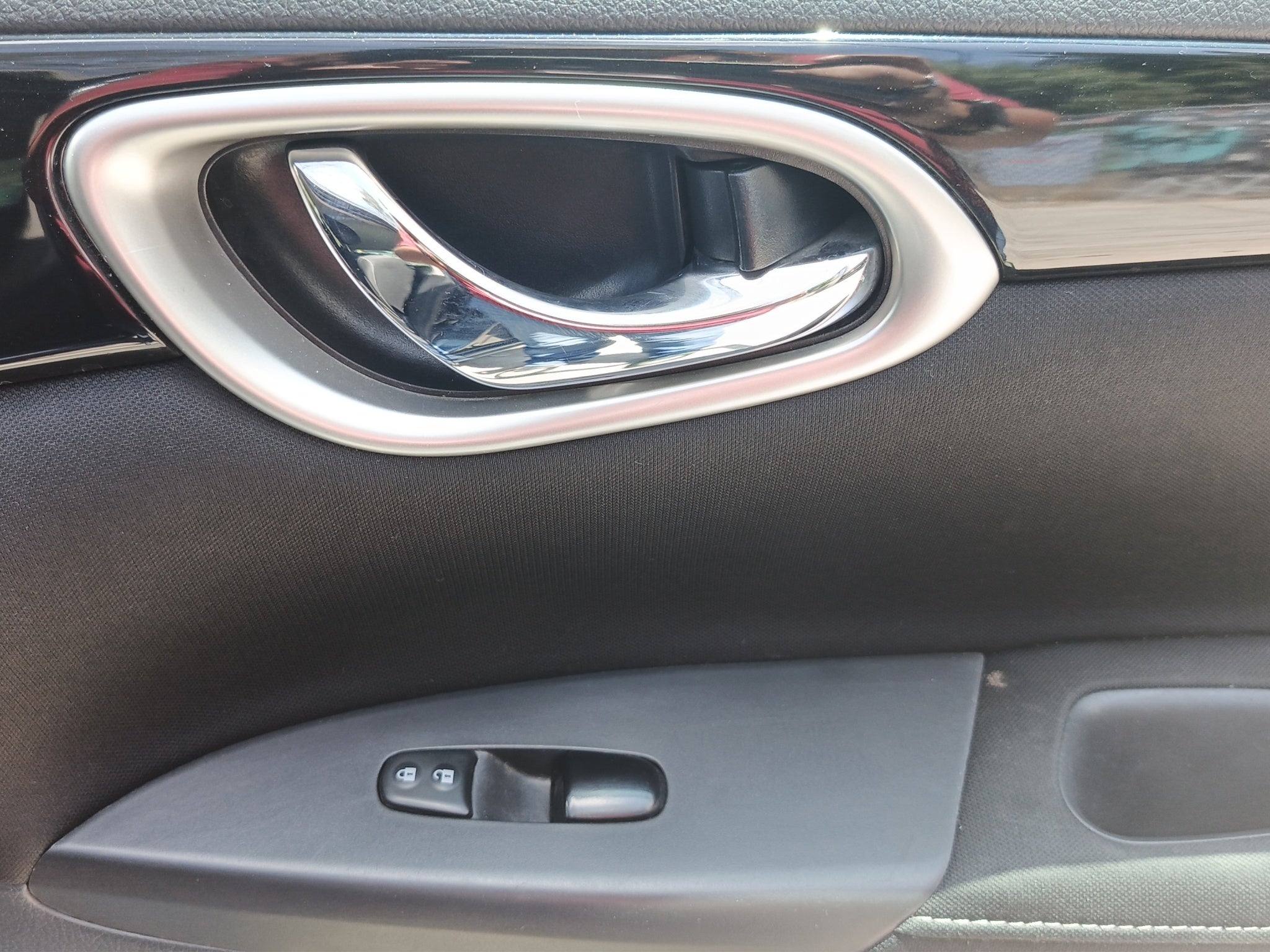2018 Nissan SENTRA 4 PTS ADVANCE AAC F NIEBLA RA-16CVT