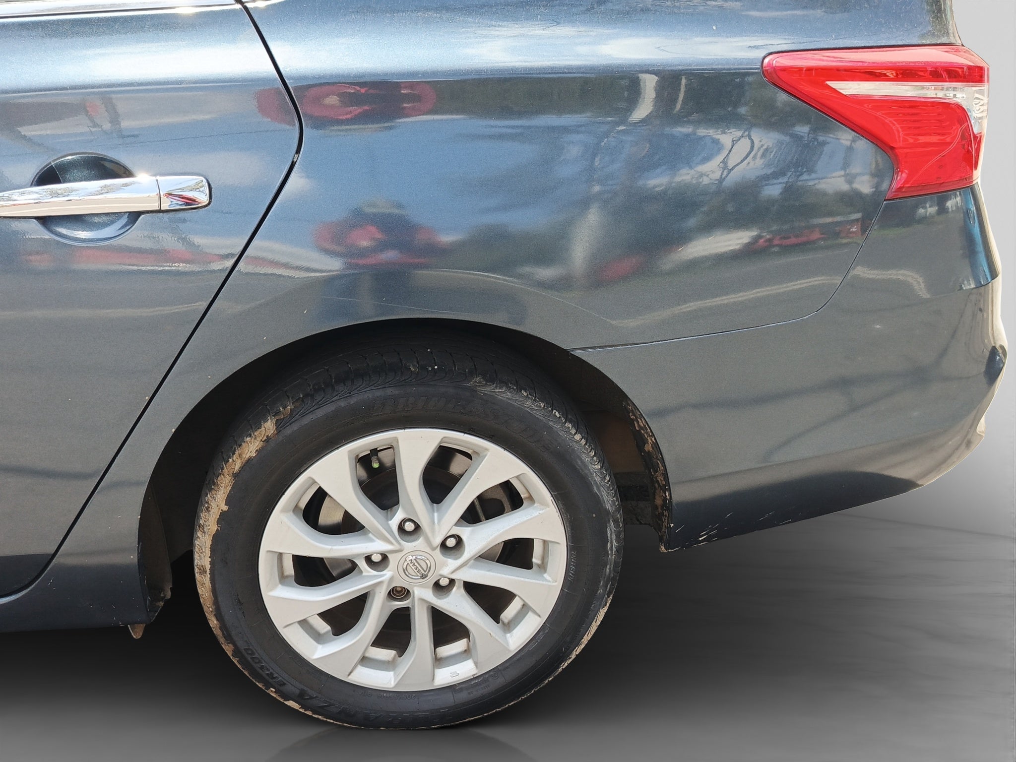 2018 Nissan SENTRA 4 PTS ADVANCE AAC F NIEBLA RA-16CVT