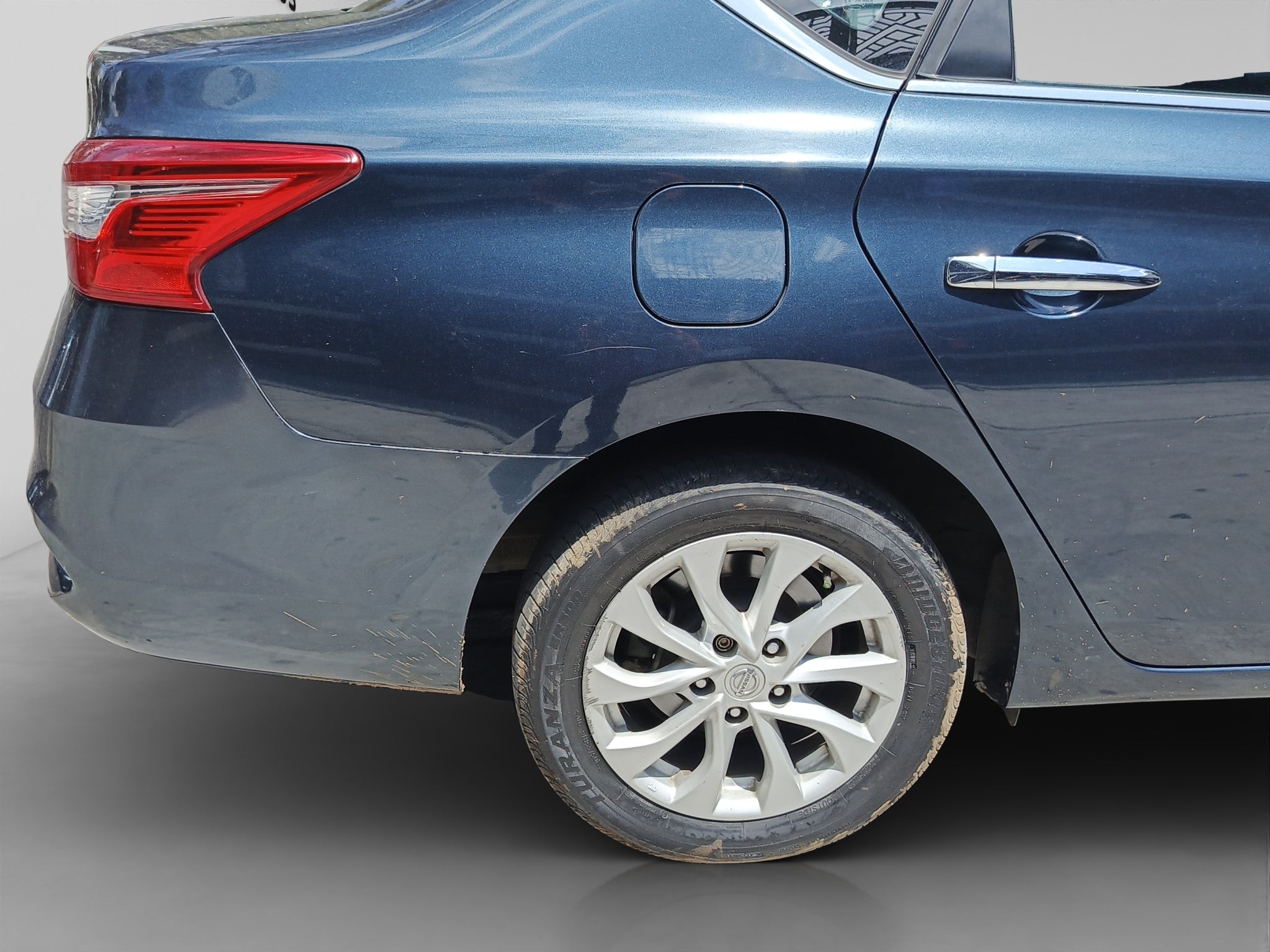2018 Nissan SENTRA 4 PTS ADVANCE AAC F NIEBLA RA-16CVT