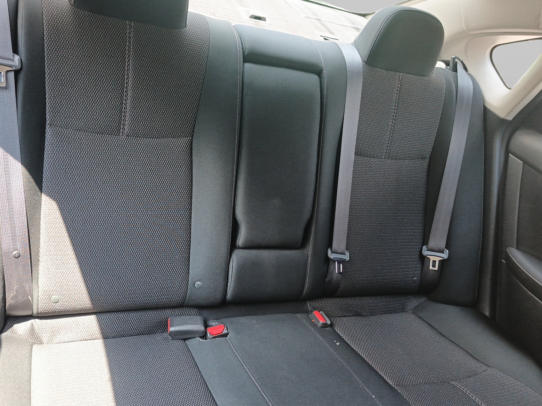 2018 Nissan SENTRA 4 PTS ADVANCE AAC F NIEBLA RA-16CVT